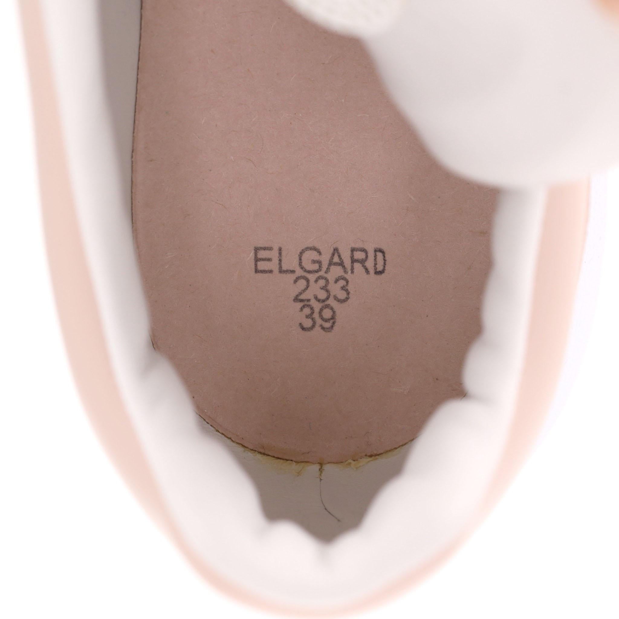 Alexander McQueen Zapatillas bajas oversize de piel en venta 4