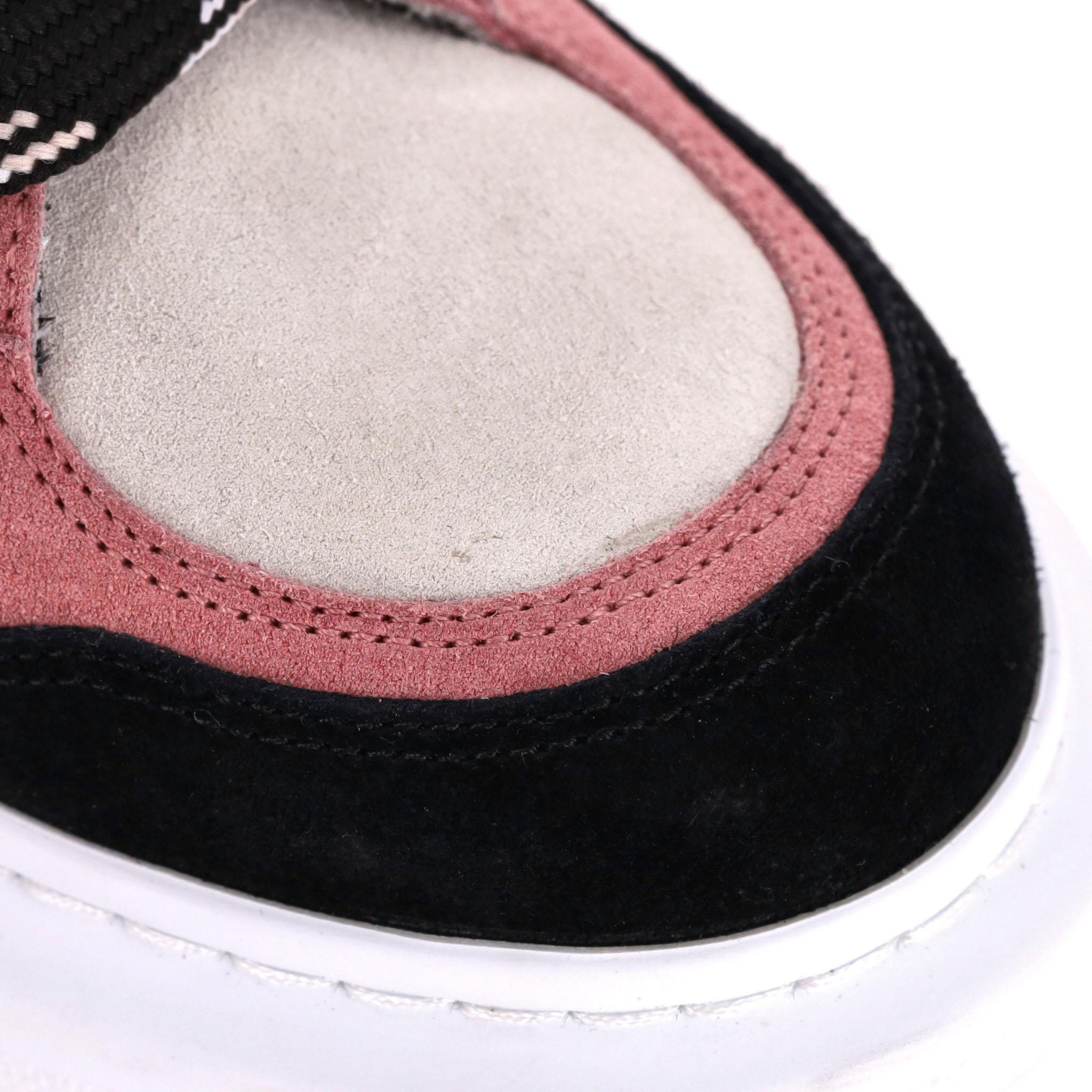 Alexander McQueen Oversized Low-Top Suede Sneakers For Sale 4