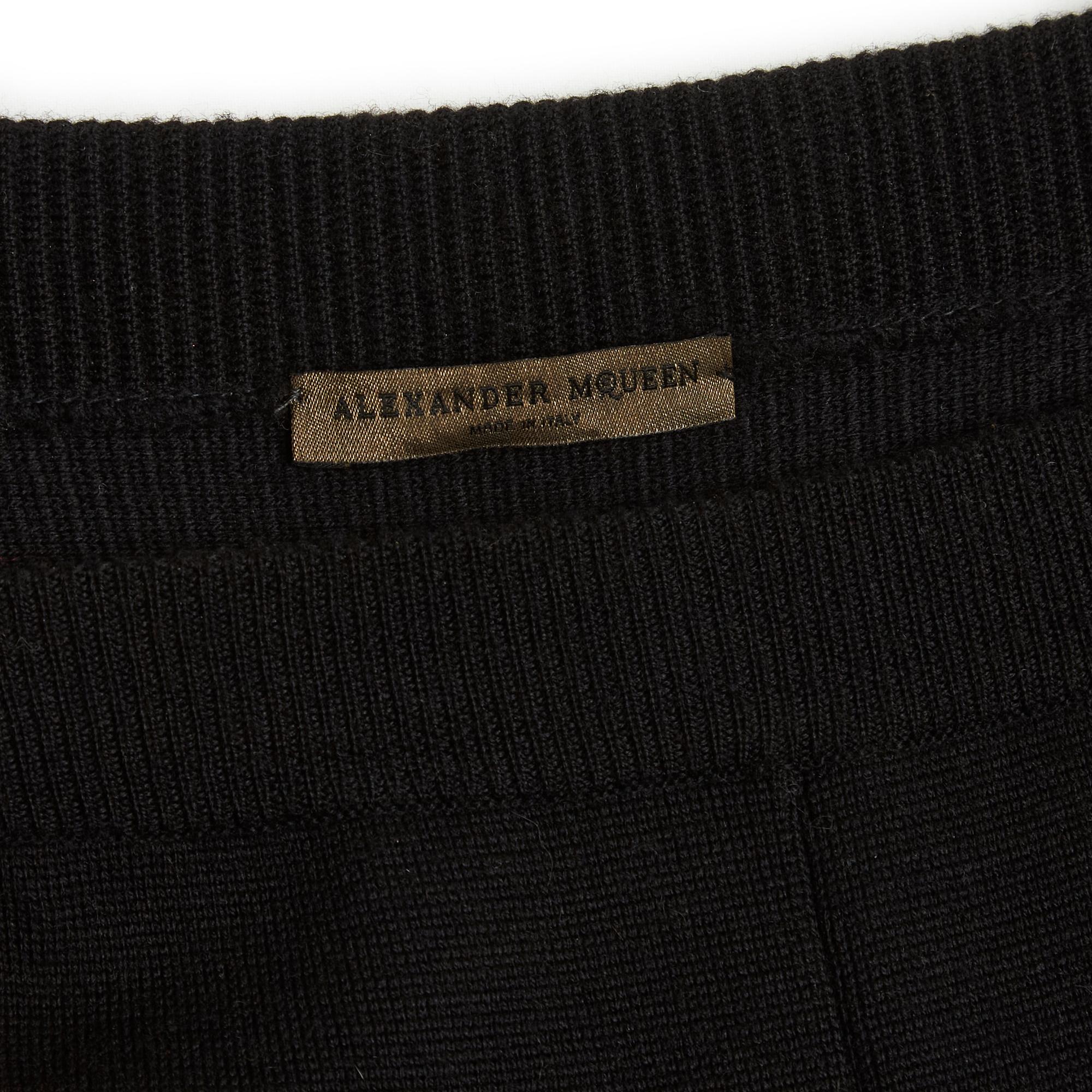 Alexander McQueen Pants FR36 Black Wool Legging For Sale 1