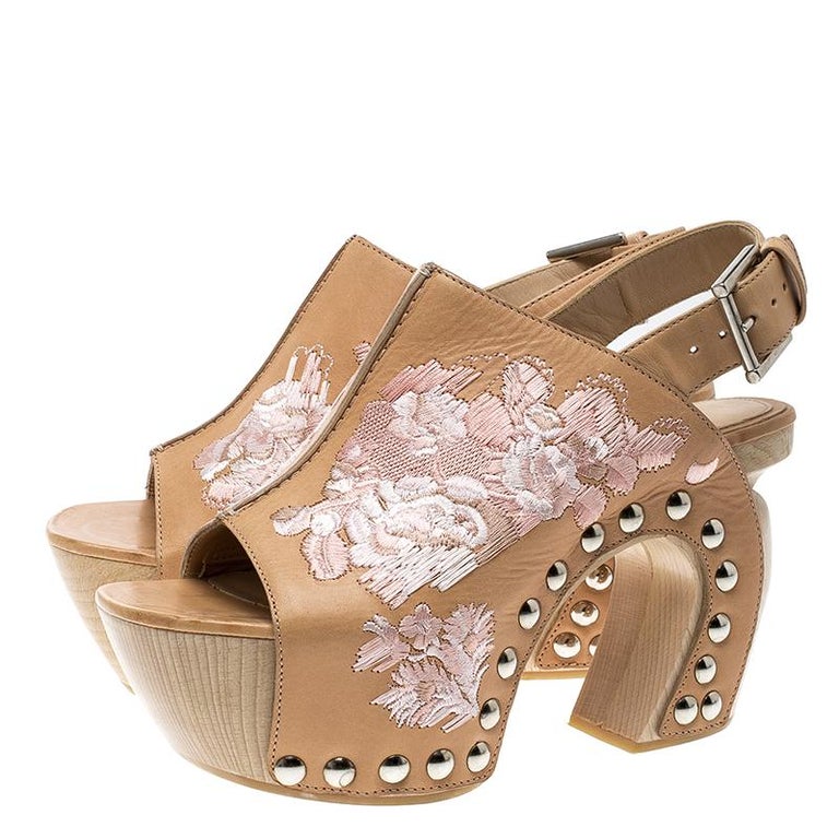 Alexander Mcqueen Peach Leather Embroidered Slingback Wooden Clogs Women S Alexander Mcqueen Peach Leather Embroidered Slingback Wooden Clogs Size 37 For