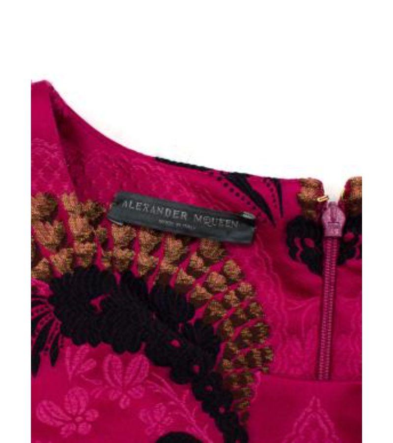 Alexander McQueen Pink and Gold Jacquard Fitted Dress For Sale 2