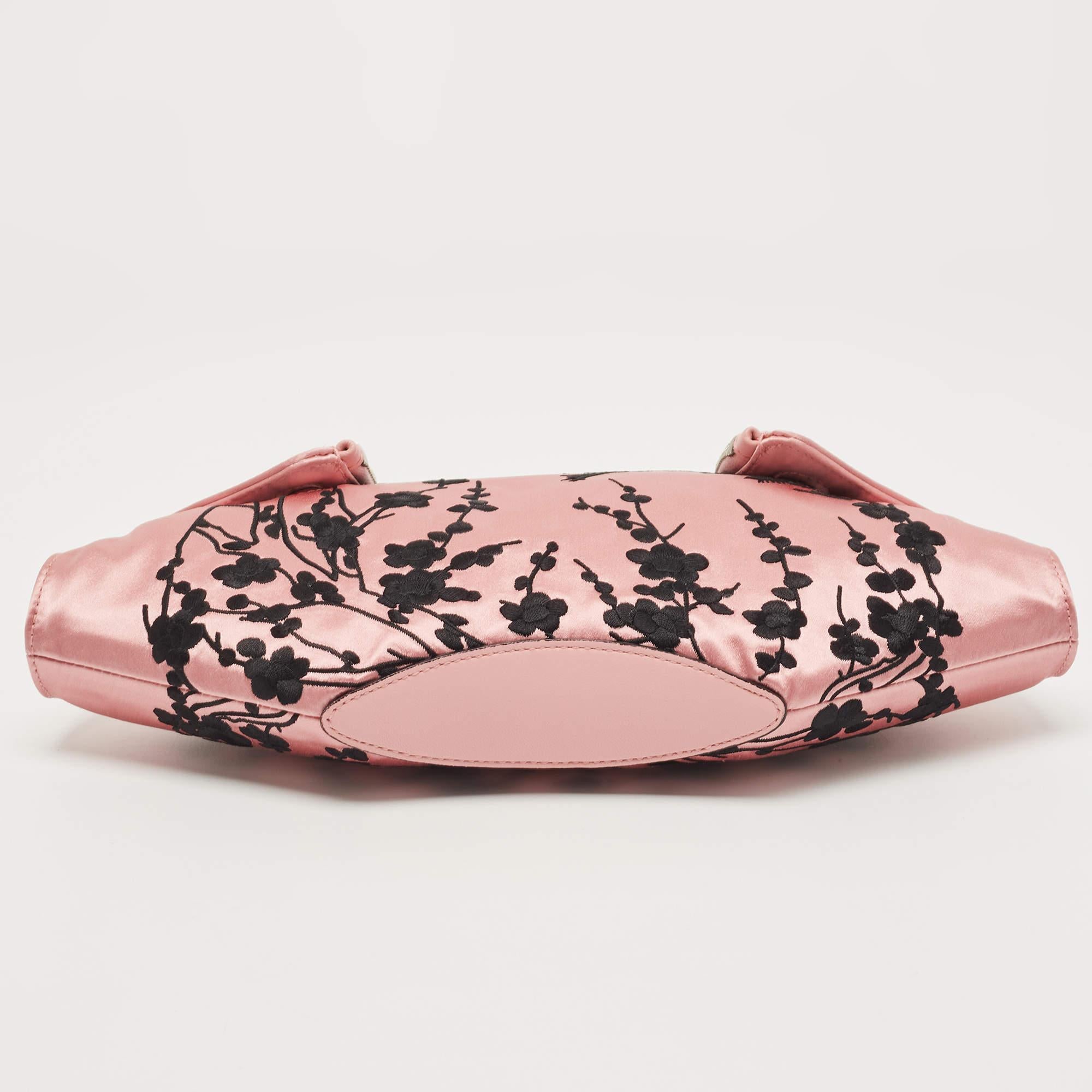 Women's Alexander McQueen Pink/Black Embroidered Satin and Leather De Manta Clutch