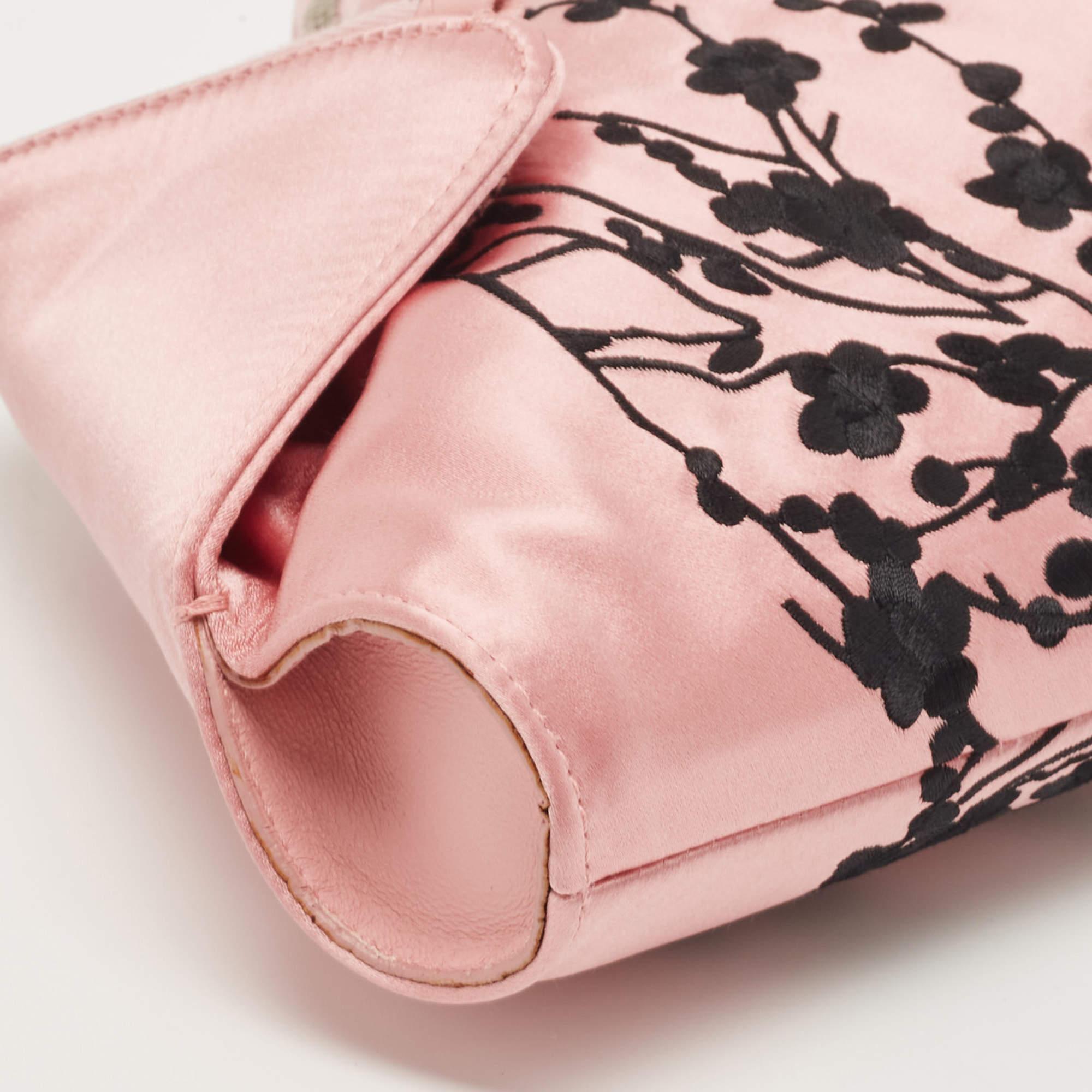 Alexander McQueen Pink/Black Embroidered Satin and Leather De Manta Clutch 3
