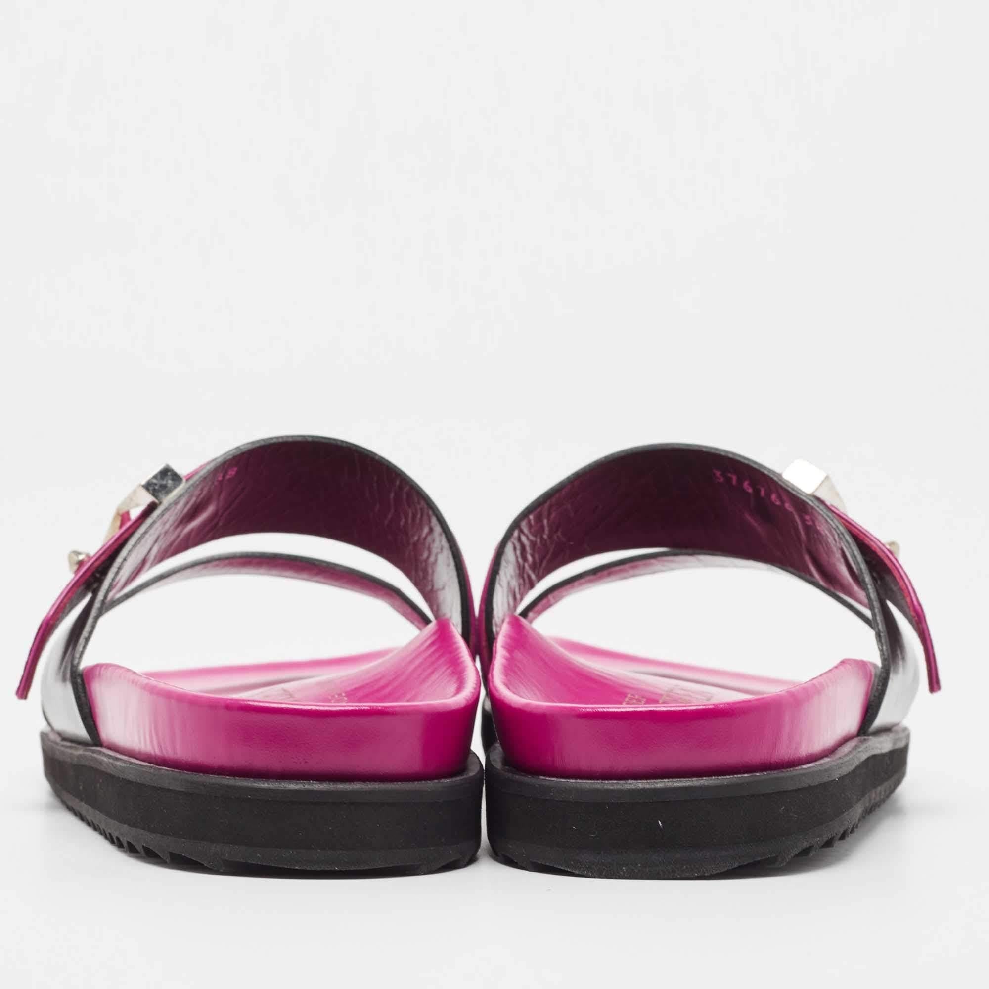 Alexander McQueen Pink/Black Ostrich Embossed and Leather Flat Sandals Size 38 1