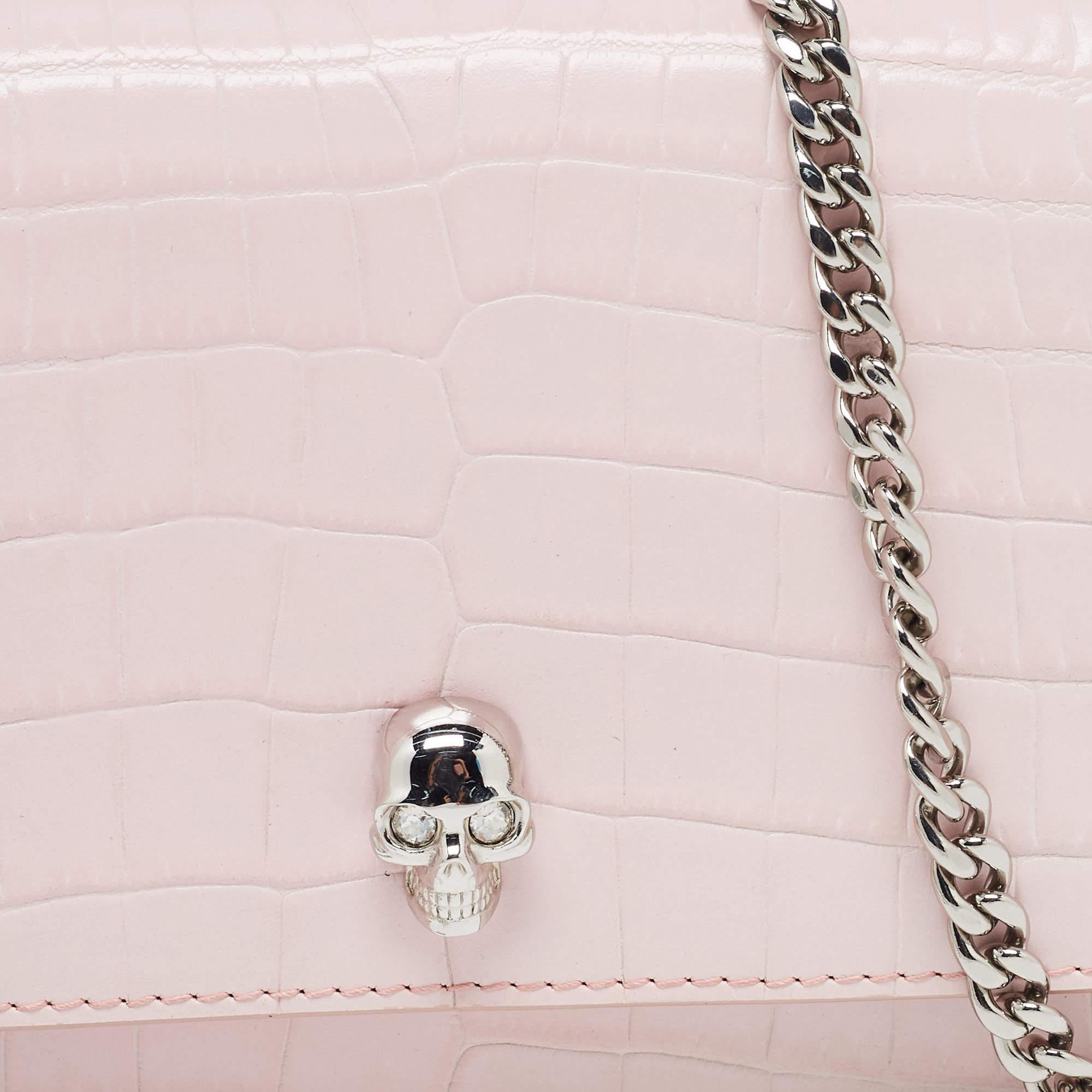 Alexander McQueen Pink Croc Embossed Leather Small Skull Shoulder Bag For Sale 8