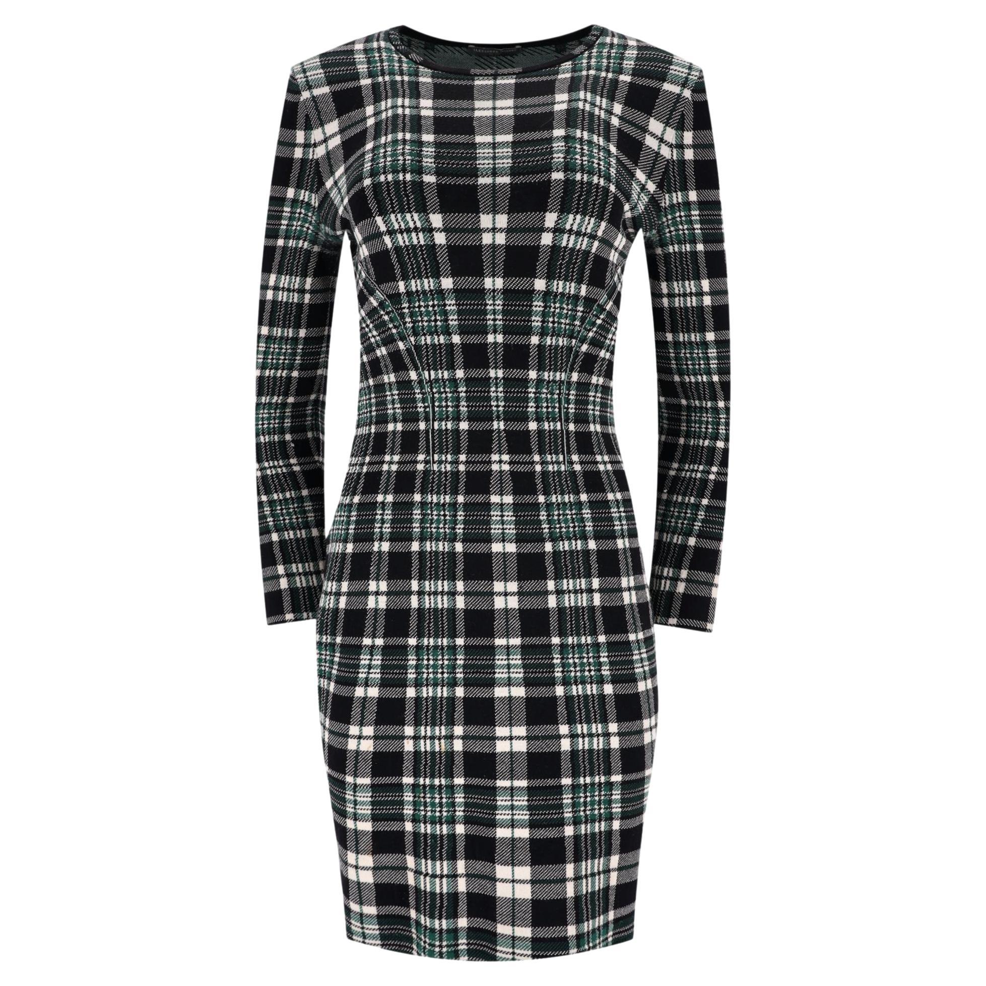 Alexander McQueen - Robe ajustée en laine à carreaux écossais