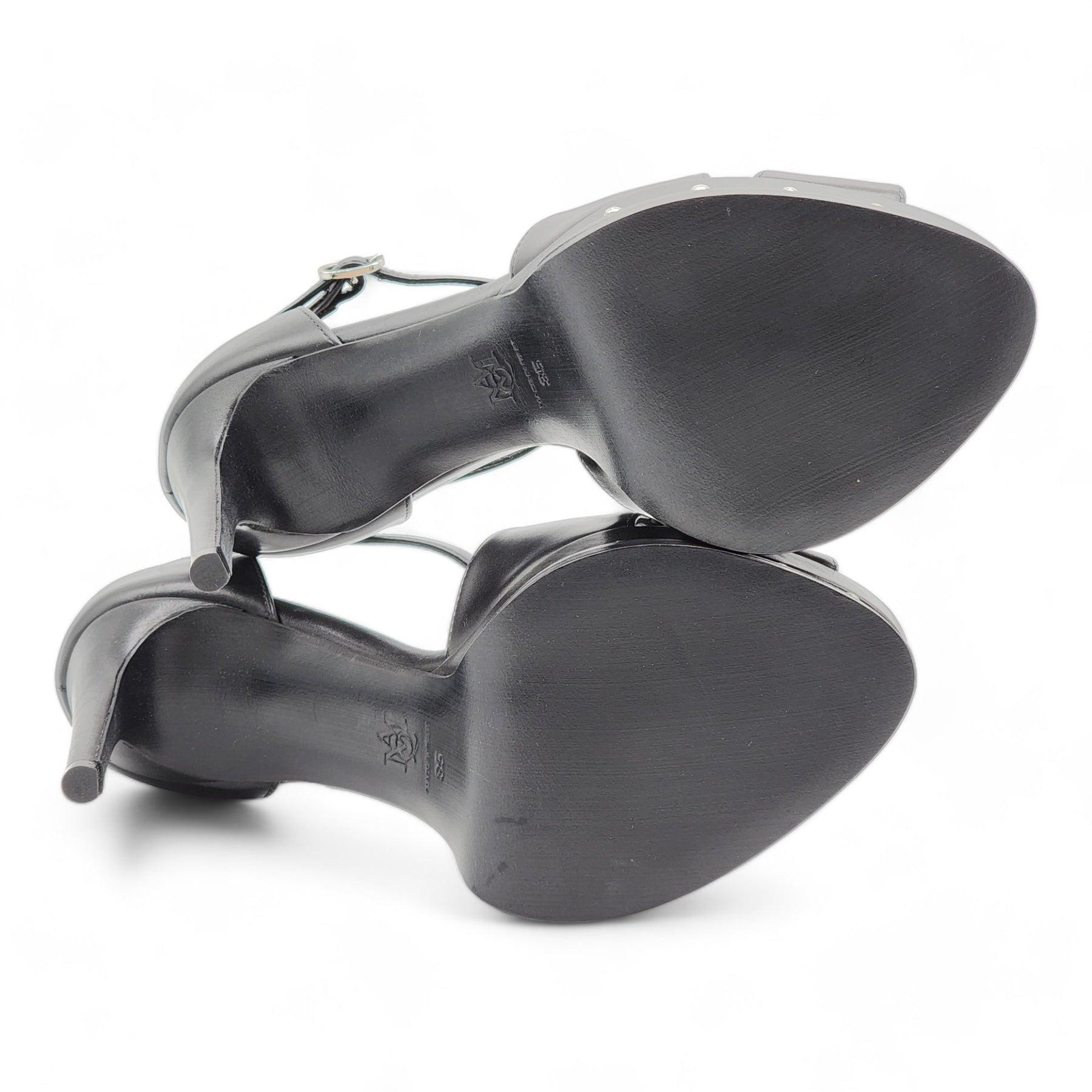 Alexander McQueen - Escarpins à plateforme en cuir en noir Excellent état - En vente à Los Angeles, CA