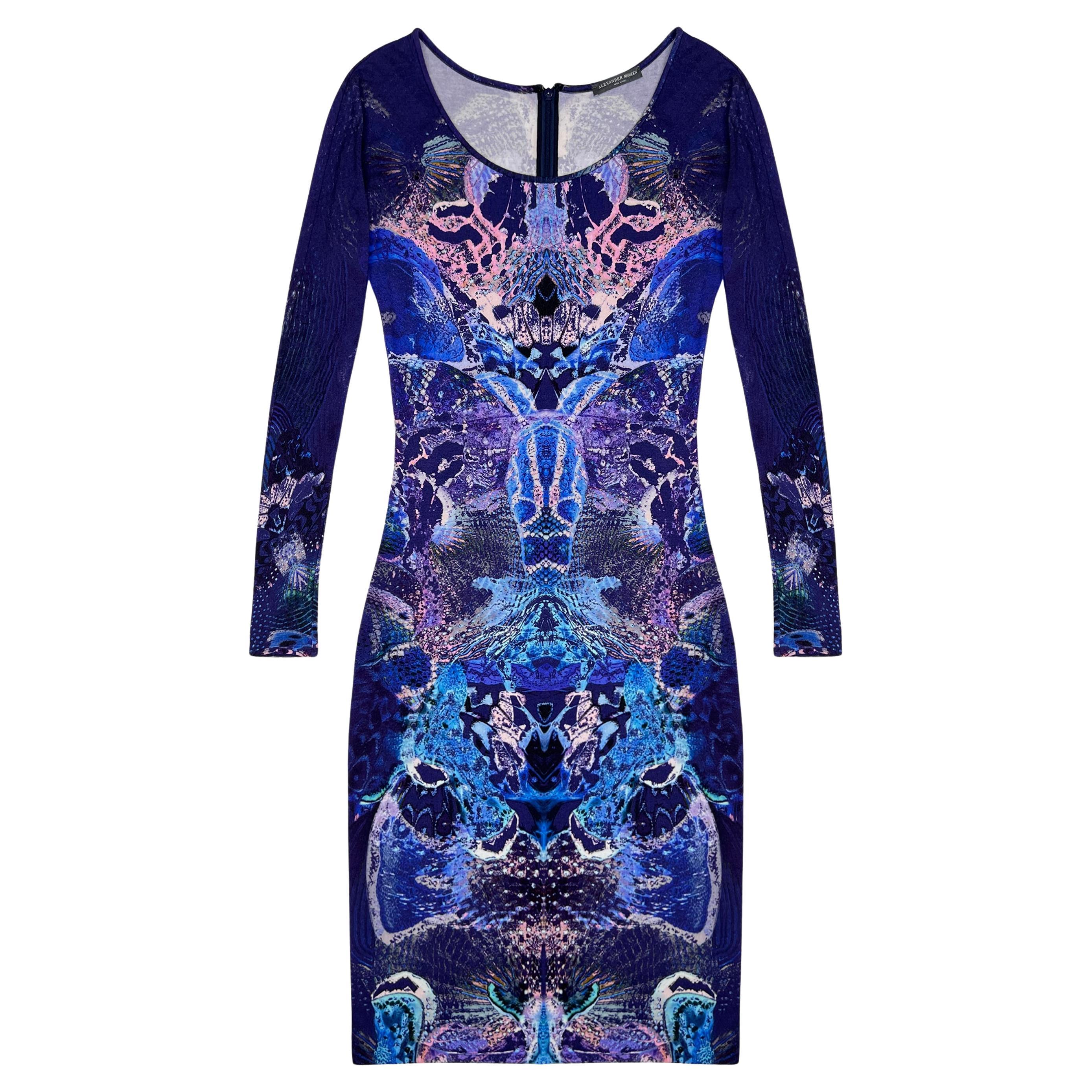 Manta dress mcqueen 2025