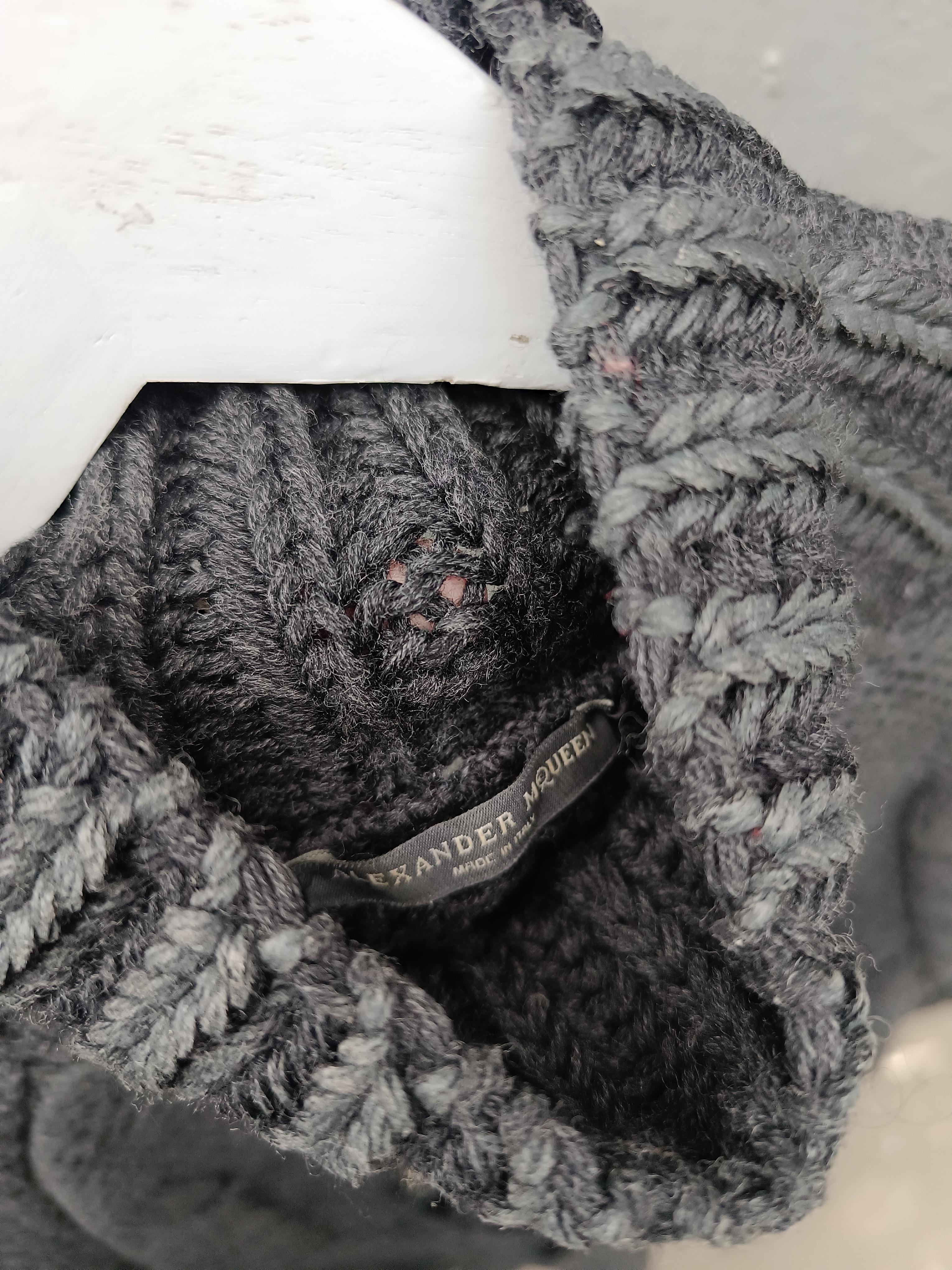 Alexander Mcqueen Pre-Fall 2009 Dark Grey Long Sleeve Knitted Sweater Dress For Sale 11