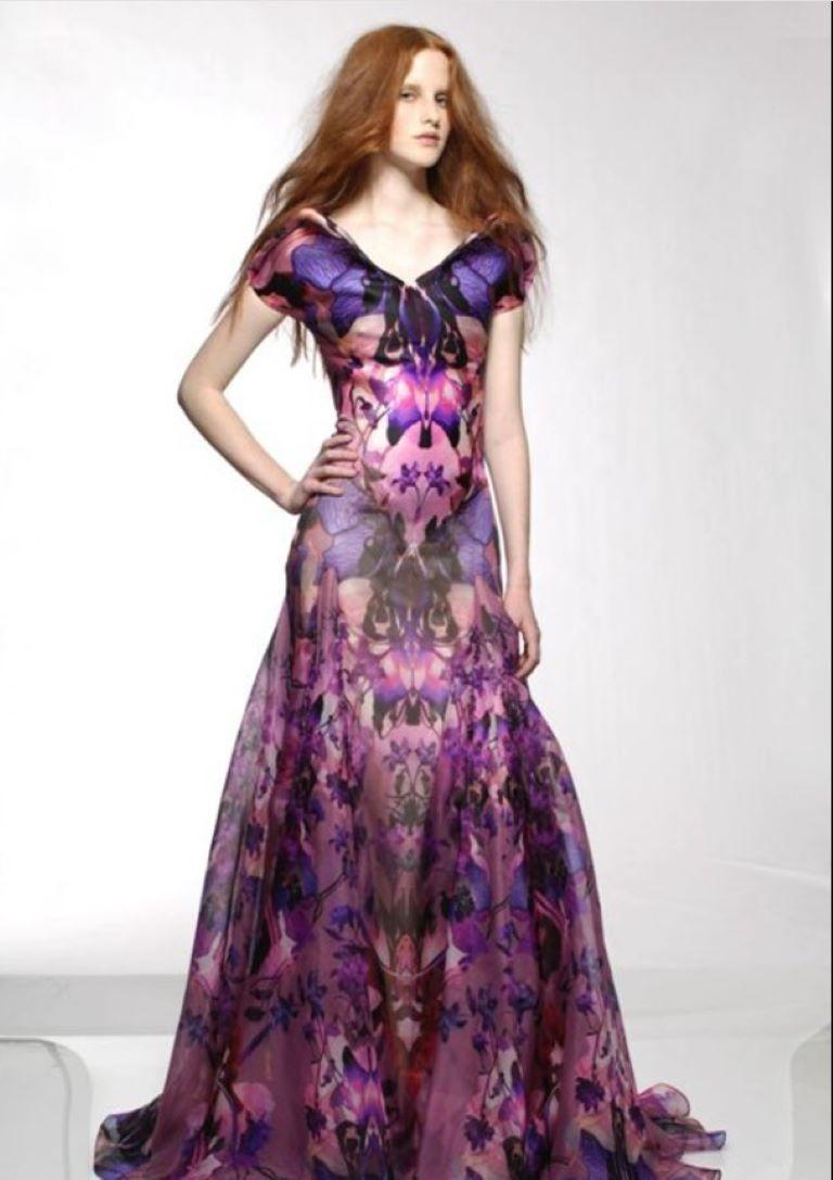 Alexander McQueen Pre-Fall 2010 orhid dress In Good Condition For Sale In Алматинский Почтамт, KZ