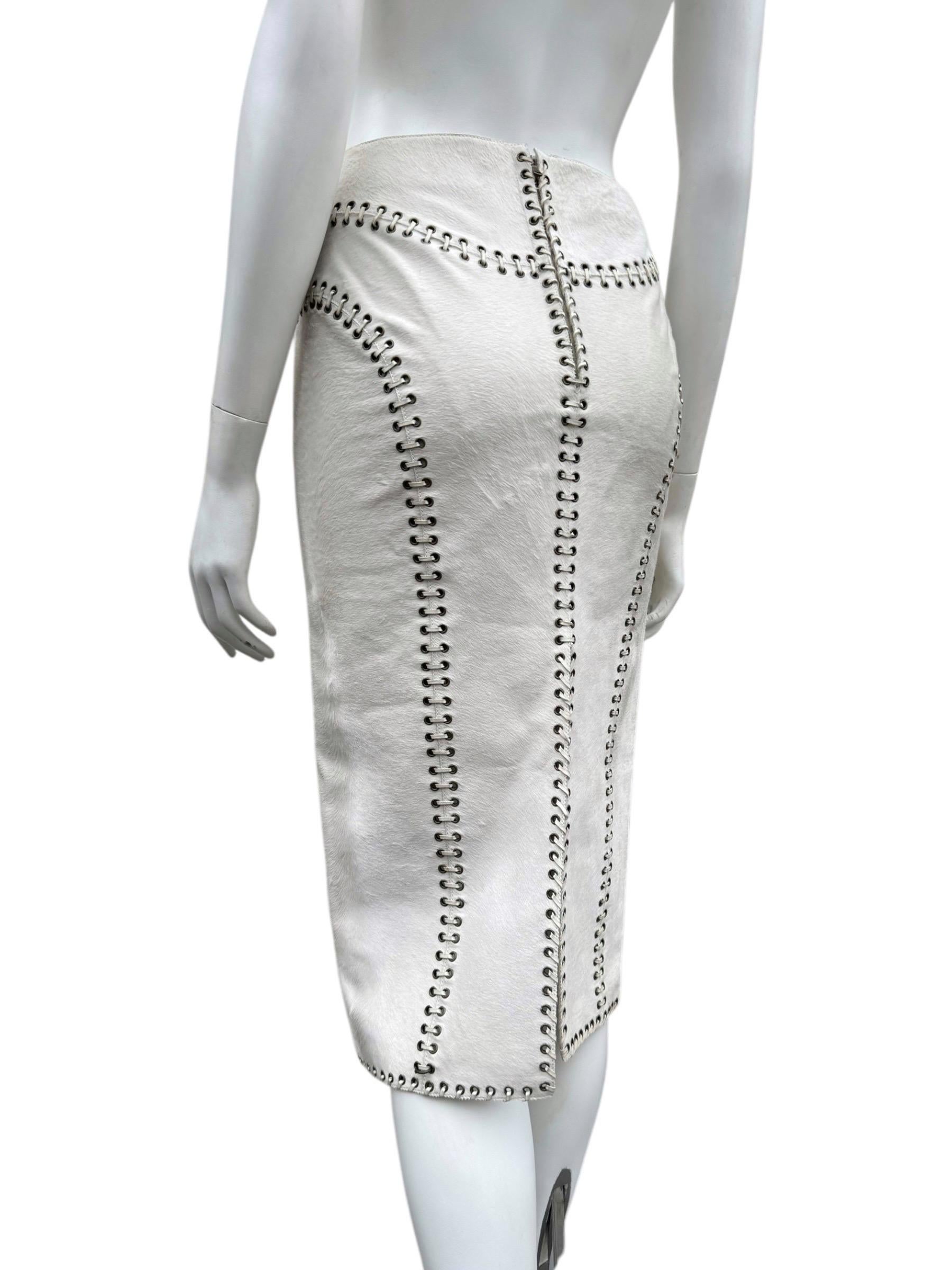 ALEXANDER MCQUEEN Pre-Fall 2010 WHITE PONY HAIR LACE-UP MIDI SKIRT 3