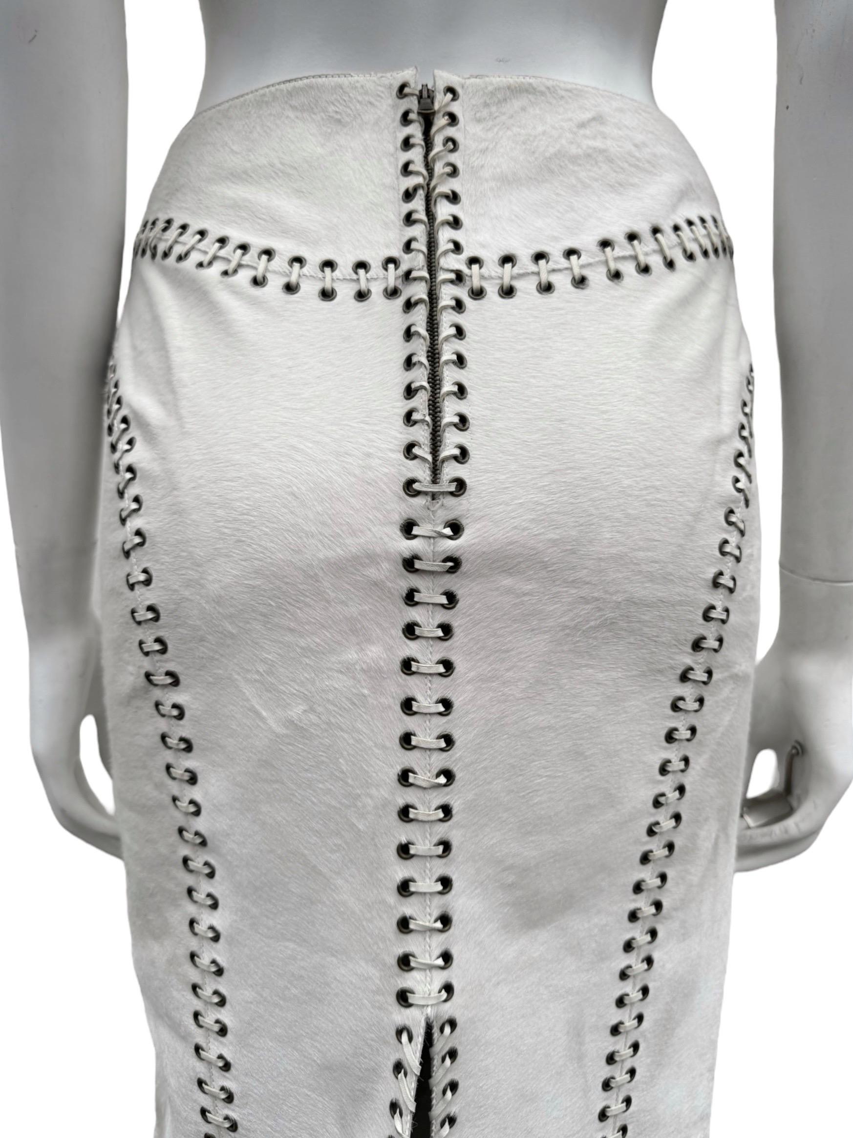 ALEXANDER MCQUEEN Pre-Fall 2010 WHITE PONY HAIR LACE-UP MIDI SKIRT 4