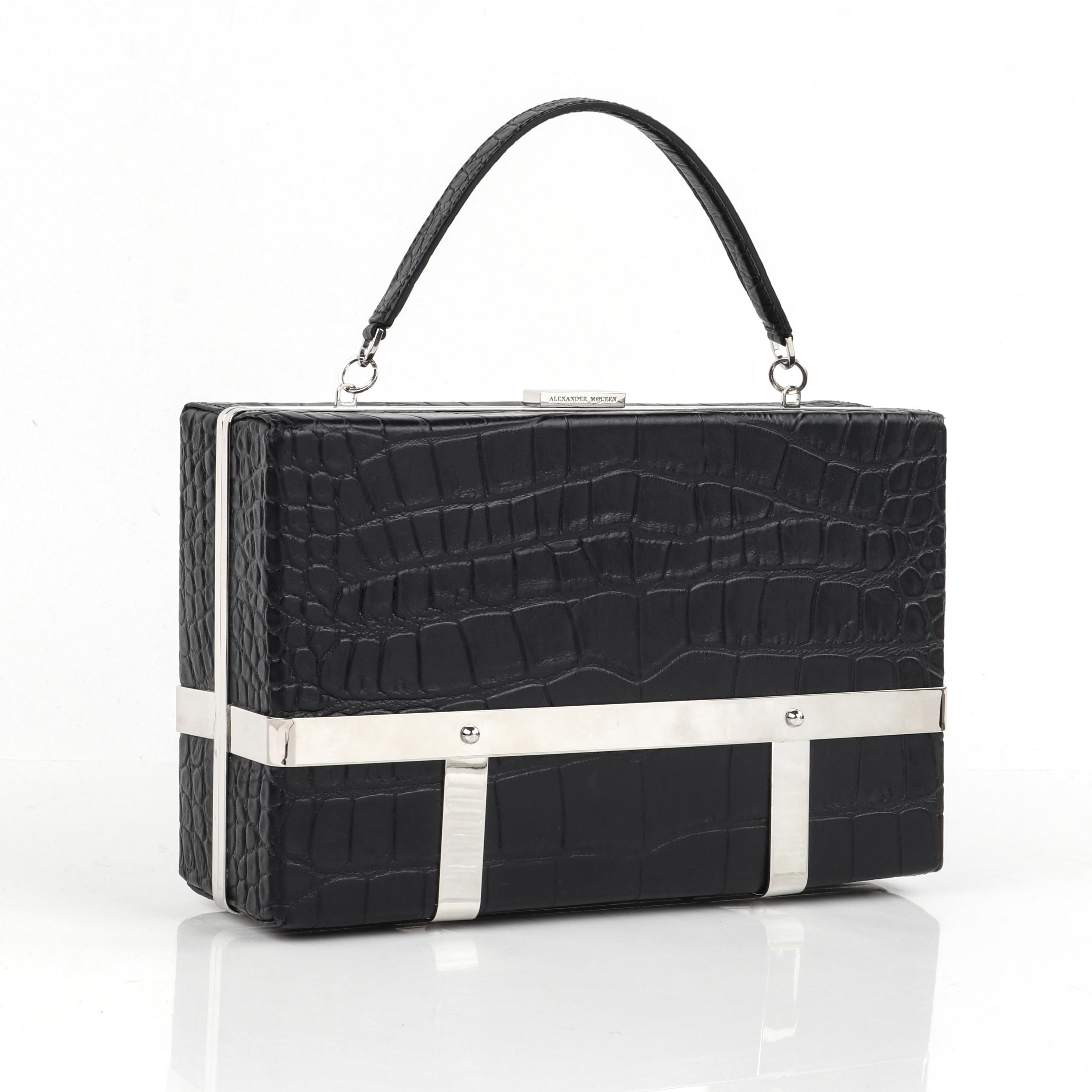 ALEXANDER McQUEEN Pre-Fall 2015 Black Croc Embossed Leather Metal Cage Box Handbag

Brand / Manufacturer: Alexander McQueen
Collection: Pre-Fall 2015
Designer: Alexander McQueen
Style: Box Handbag
Color(s): Shades of black, silver
Lined: