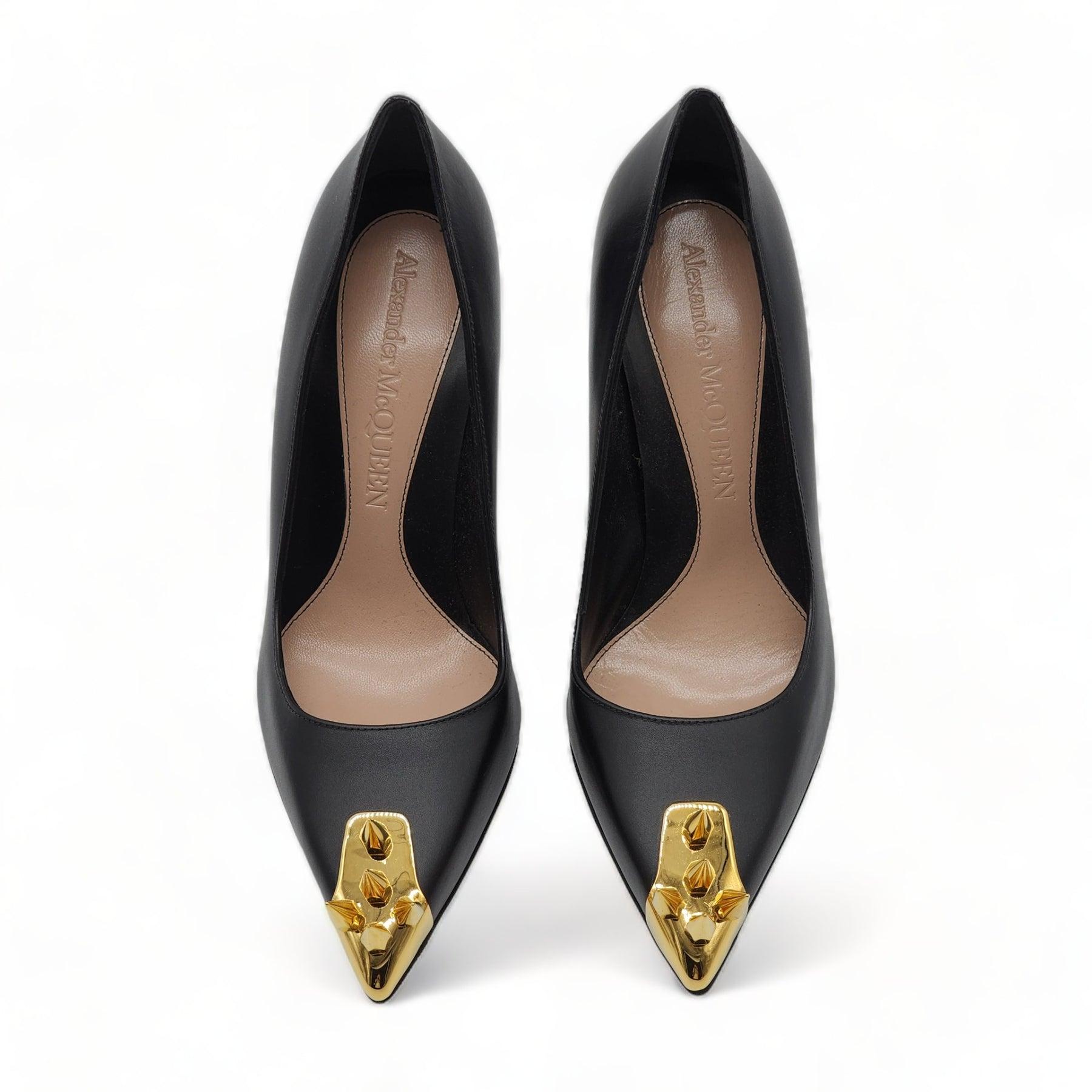 Alexander McQueen Punk Spike Pumps Leather in Black In Excellent Condition For Sale In Los Angeles, CA