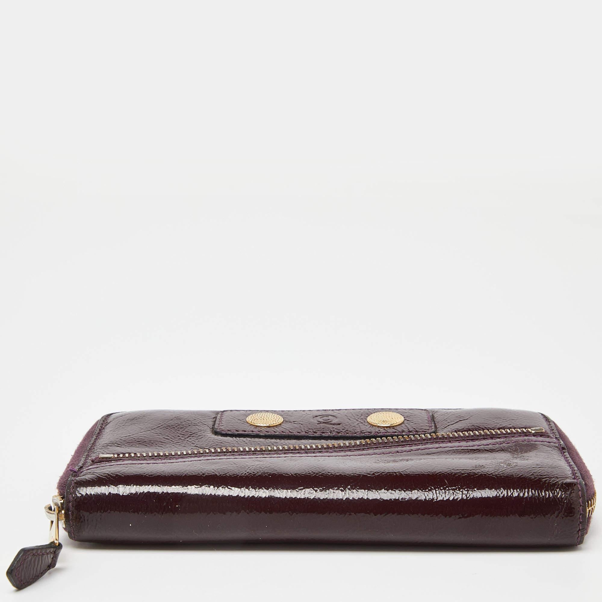 Alexander McQueen Purple Patent Leather Zip Around Wallet For Sale 1