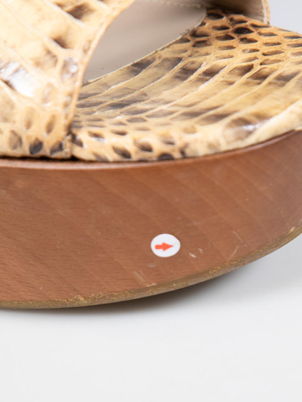 Alexander McQueen Python Leder Plateauschuhe mit Absatz Größe IT 37,5 im Angebot 3