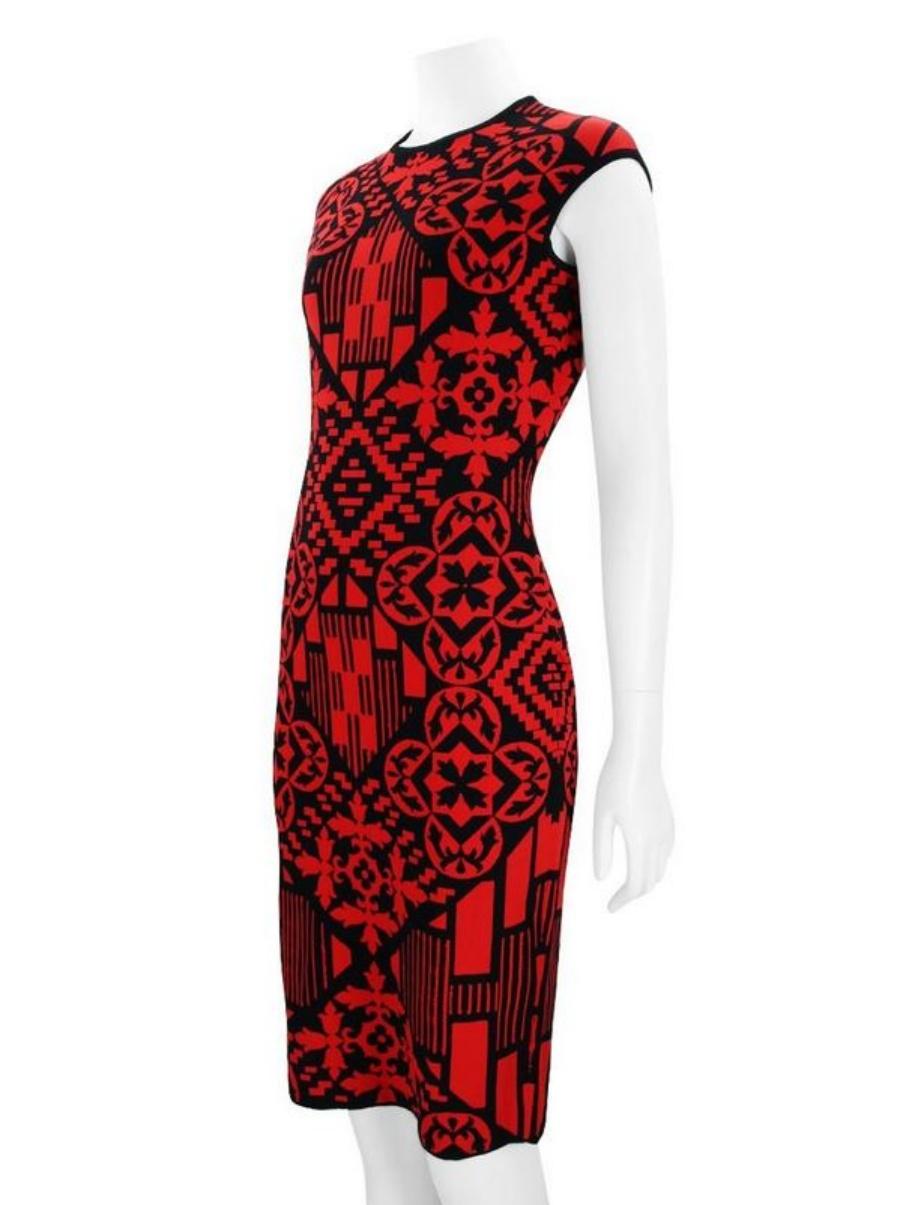 Alexander McQueen Red Black Digital Damask Patchwork Jacquard Brick Mini Dress For Sale 2