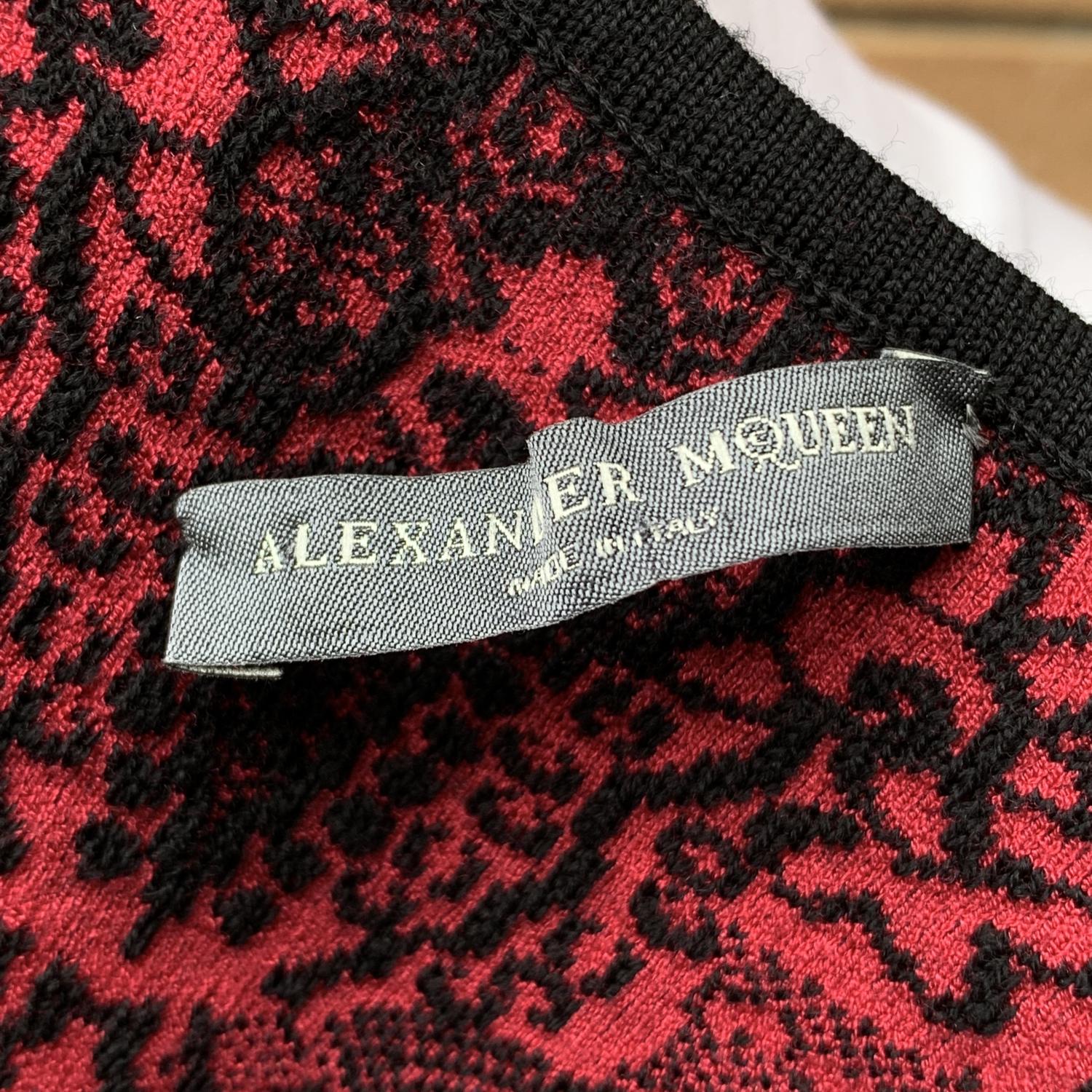 Women's Alexander McQueen Red Black Lace Intarsia Bodycon Dress Size S