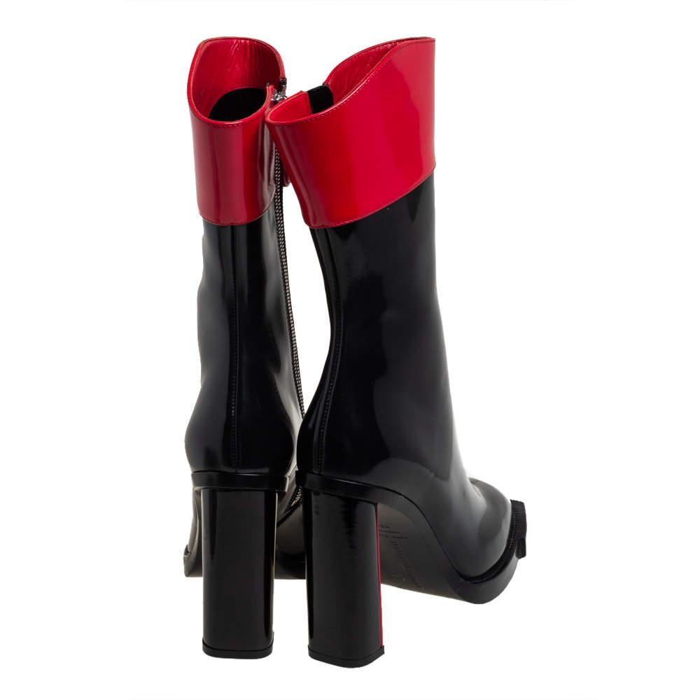 Alexander McQueen Red/Black Patent Leather Calf Length Boots Size 38.5 In Good Condition For Sale In Dubai, Al Qouz 2