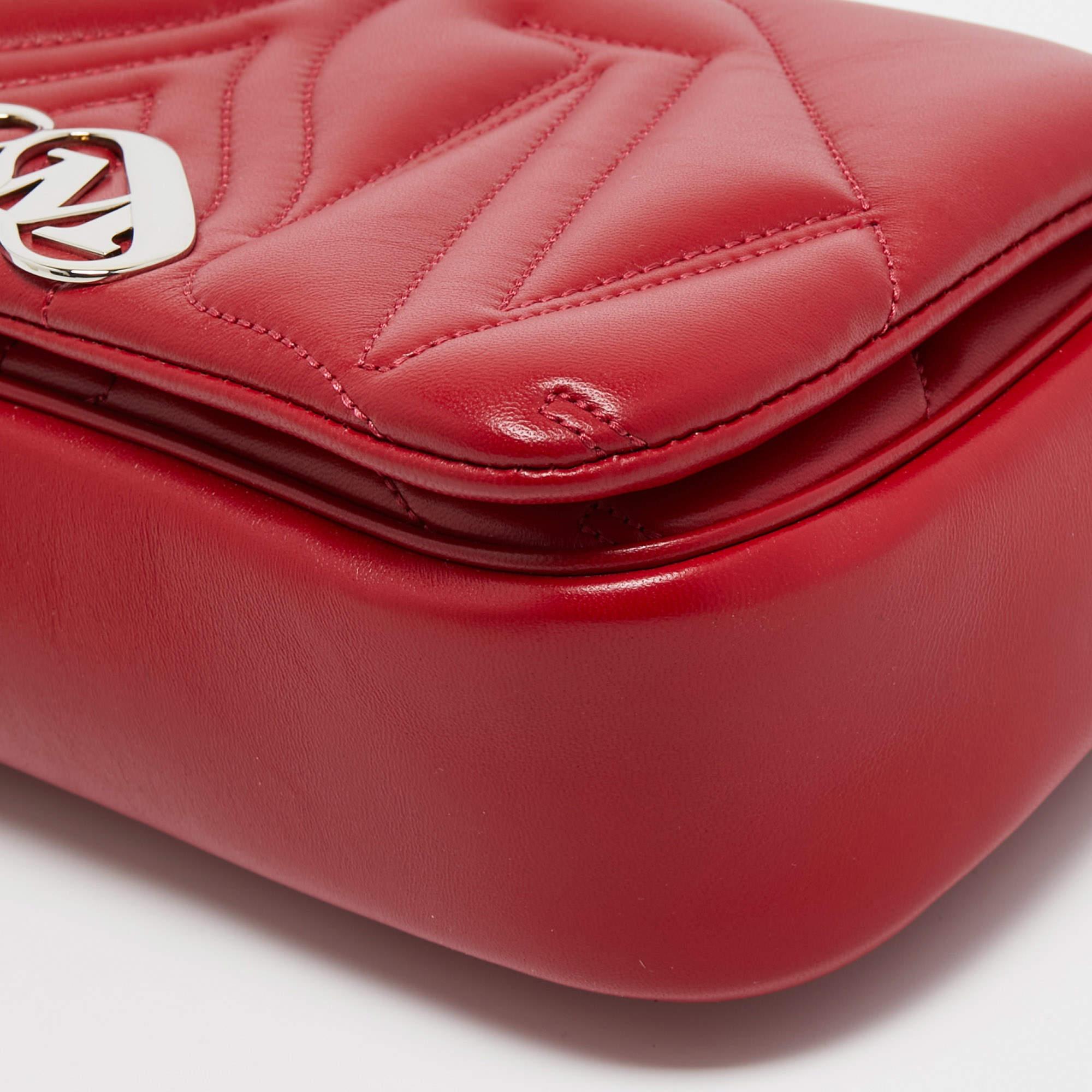 Alexander McQueen Red Embossed Leather The Seal Shoulder Bag 4