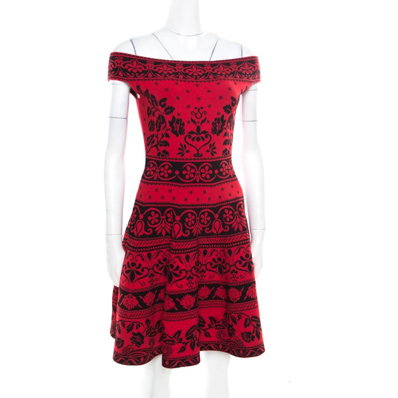 Alexander McQueen Red Floral Jacquard Knit Off Shoulder Flared Dress XS In Excellent Condition In Dubai, Al Qouz 2