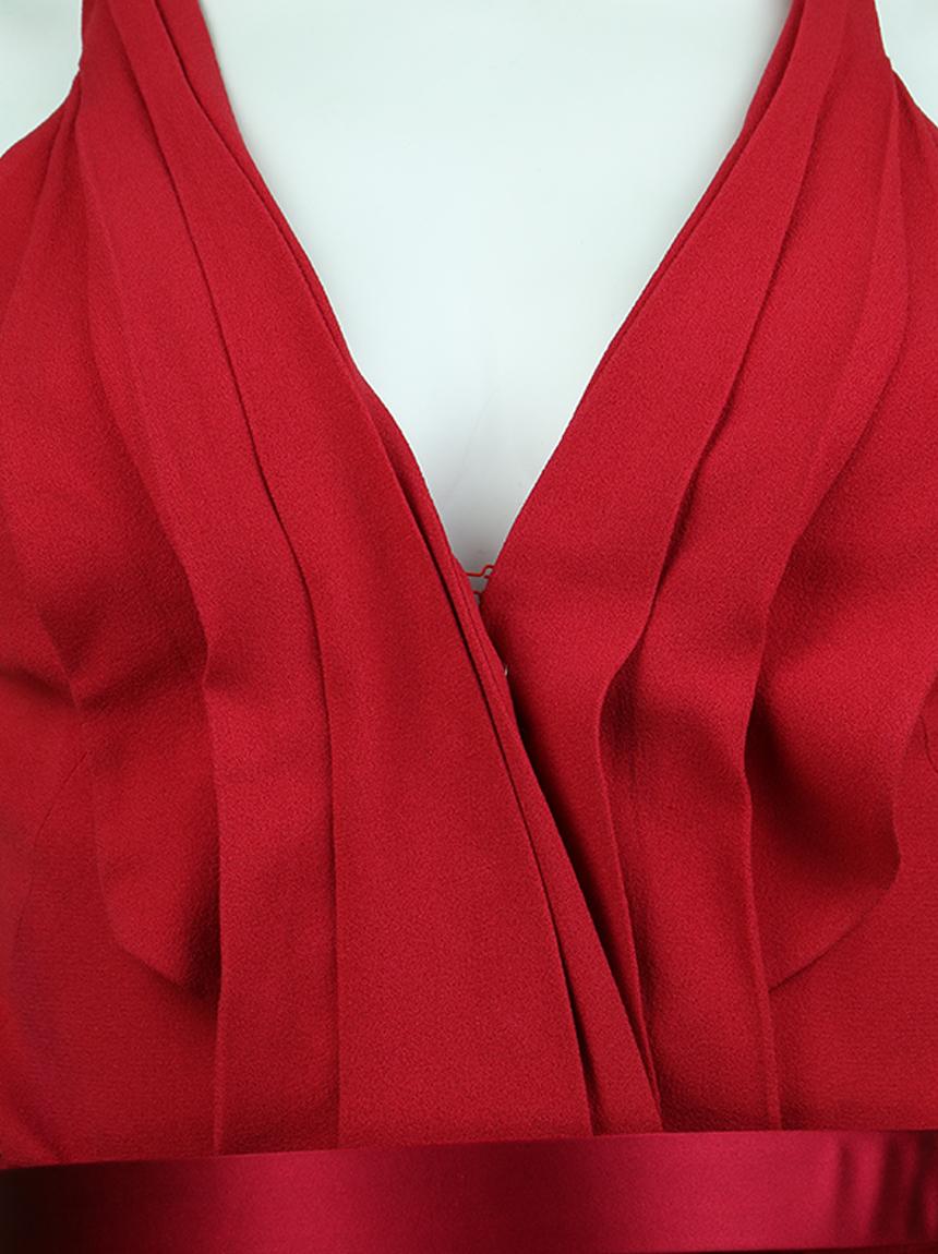 ALEXANDER McQueen RED HALTER DRESS 38 - 2/4 In Excellent Condition In Montgomery, TX