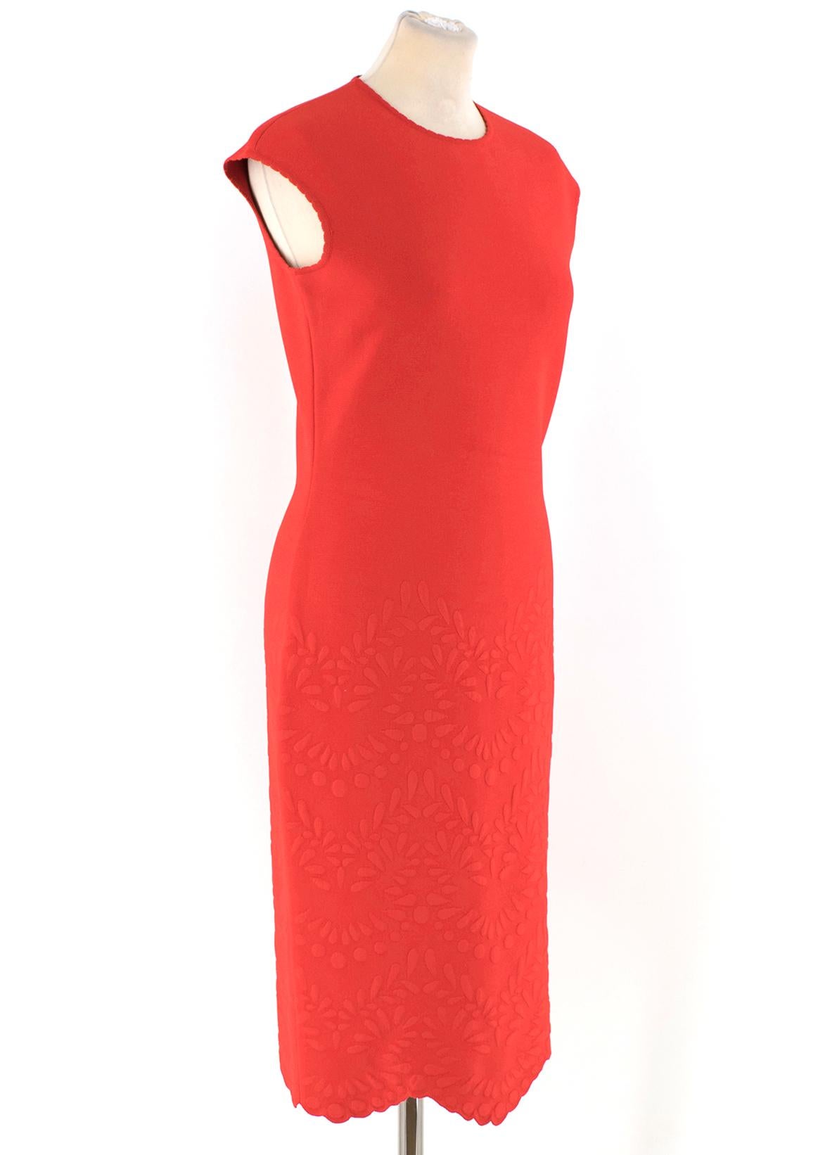 Alexander McQueen Red Jacquard Knit Fitted Dress

-Red, matelasse-jacquard knit dress
-Knee length 
-Sleeveless
-Scalloped hemline
-Scoop neckline

Please note, these items are pre-owned and may show signs of being stored even when unworn and