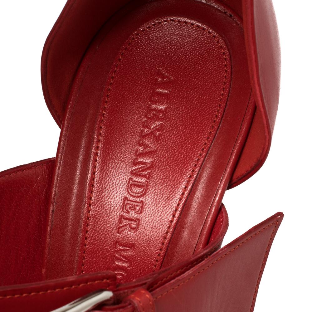 Alexander McQueen Red Leather Buckle Strappy Platform Sandals Size 36 3