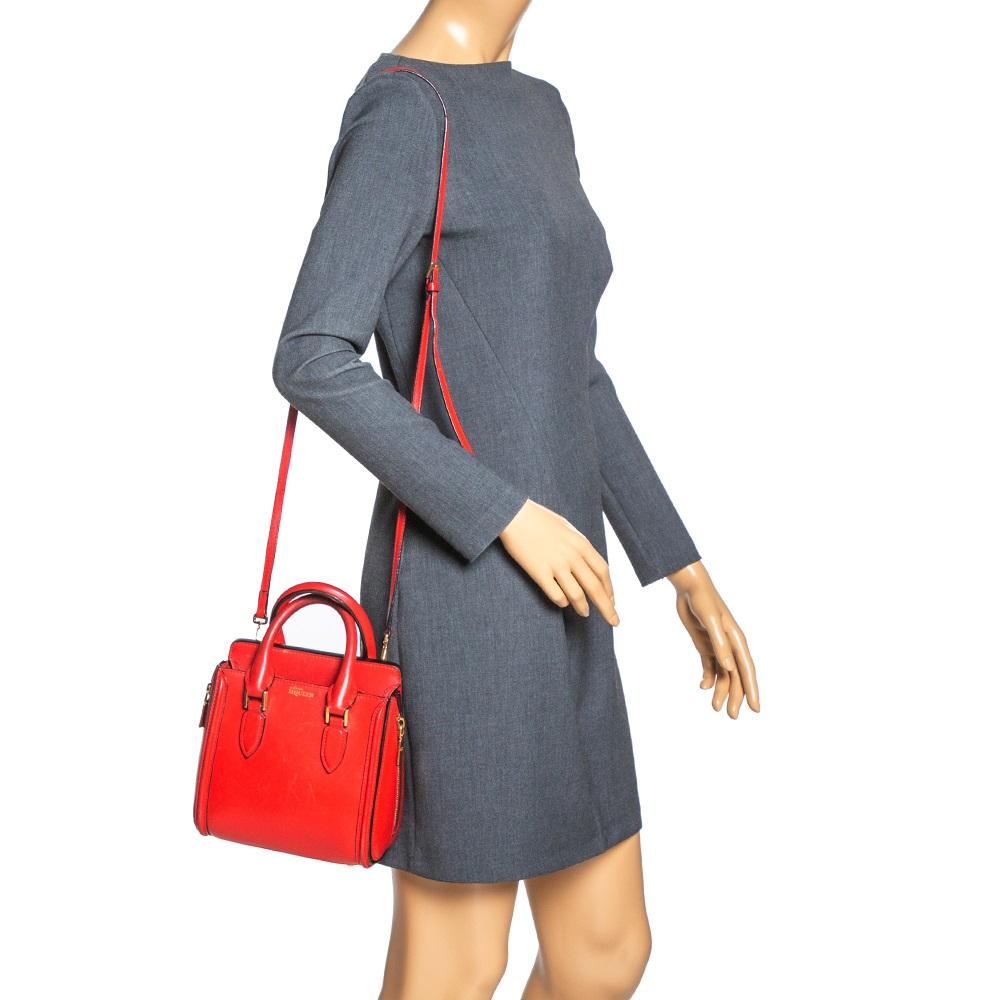 Alexander McQueen Red Leather Mini Heroine Bag In Fair Condition In Dubai, Al Qouz 2