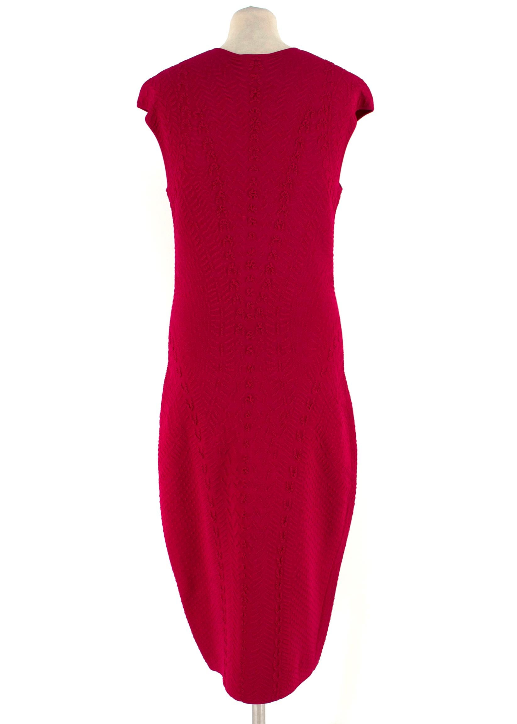 Red Alexander McQueen red matelasse-knit dress US 10 For Sale