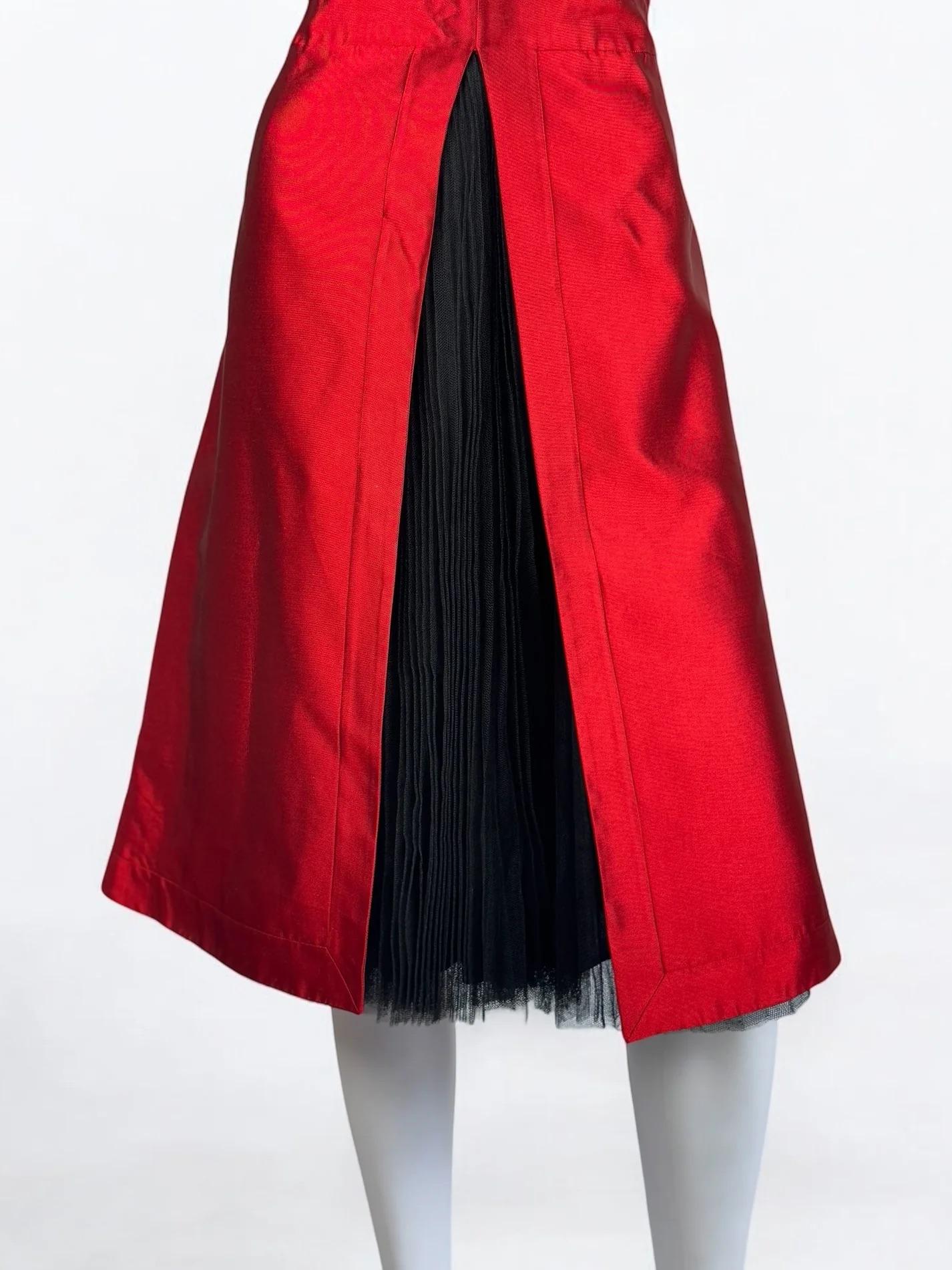 Alexander McQueen Red Mikado Silk Dress with Tulle, 2007 In Good Condition For Sale In Marlborough, GB