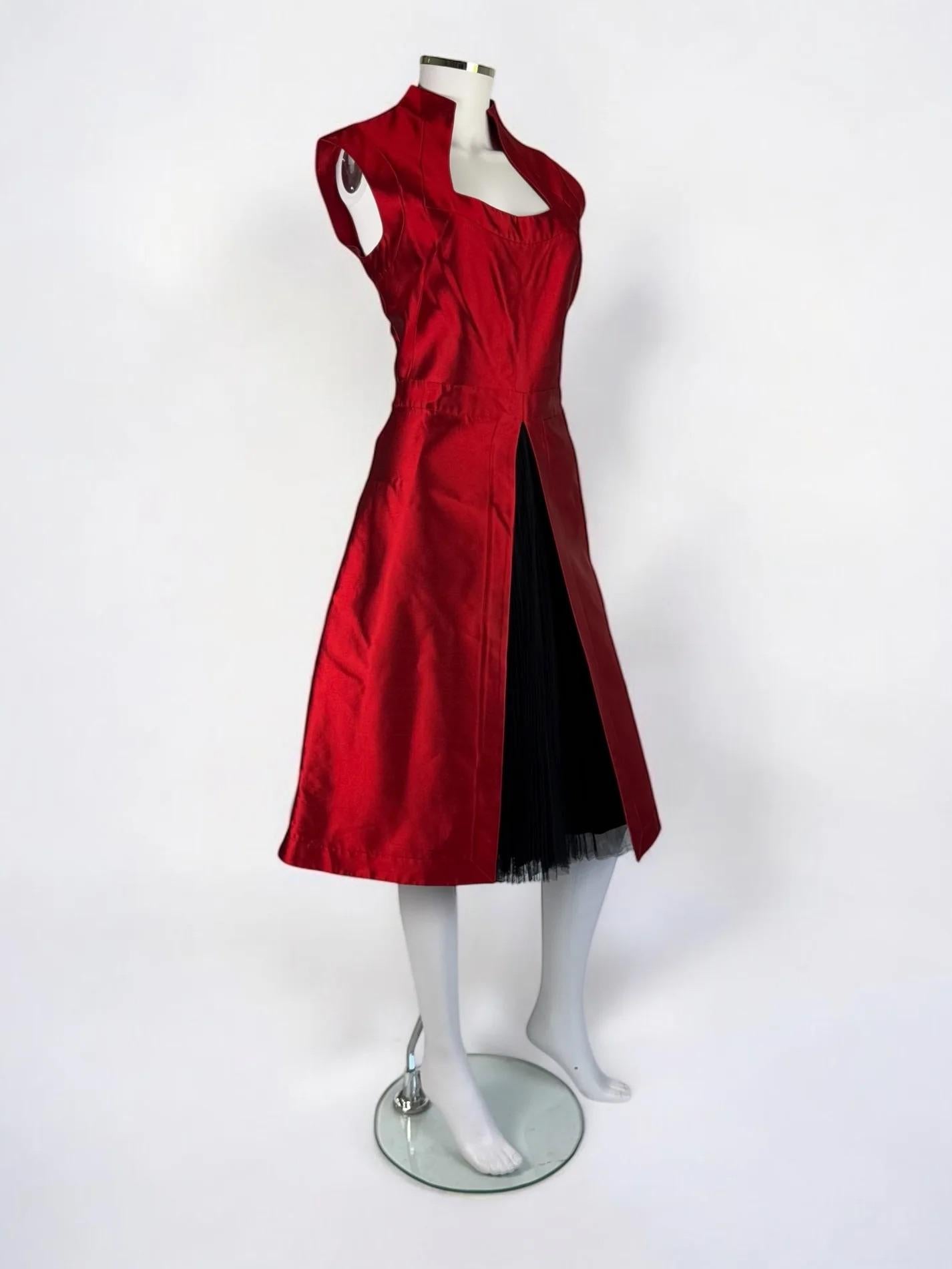 Alexander McQueen Red Mikado Silk Dress with Tulle, 2007 For Sale 1