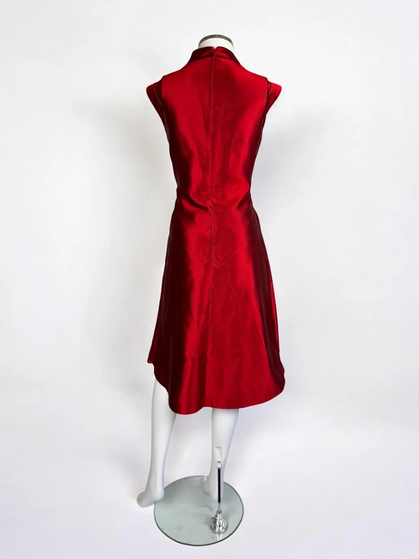 Alexander McQueen Red Mikado Silk Dress with Tulle, 2007 For Sale 3