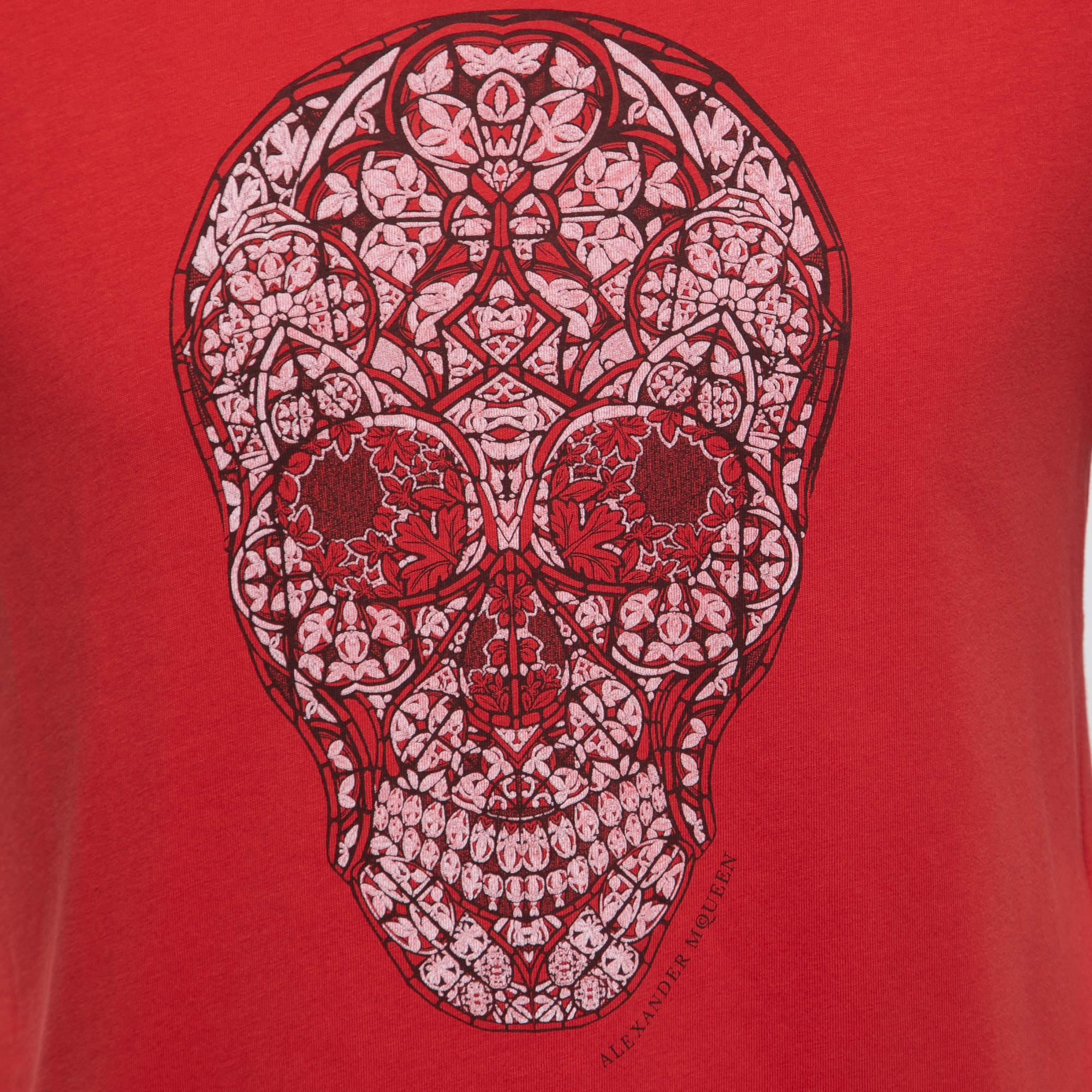 Alexander McQueen Red Ornamental Skull Print Cotton T-Shirt S In Good Condition For Sale In Dubai, Al Qouz 2