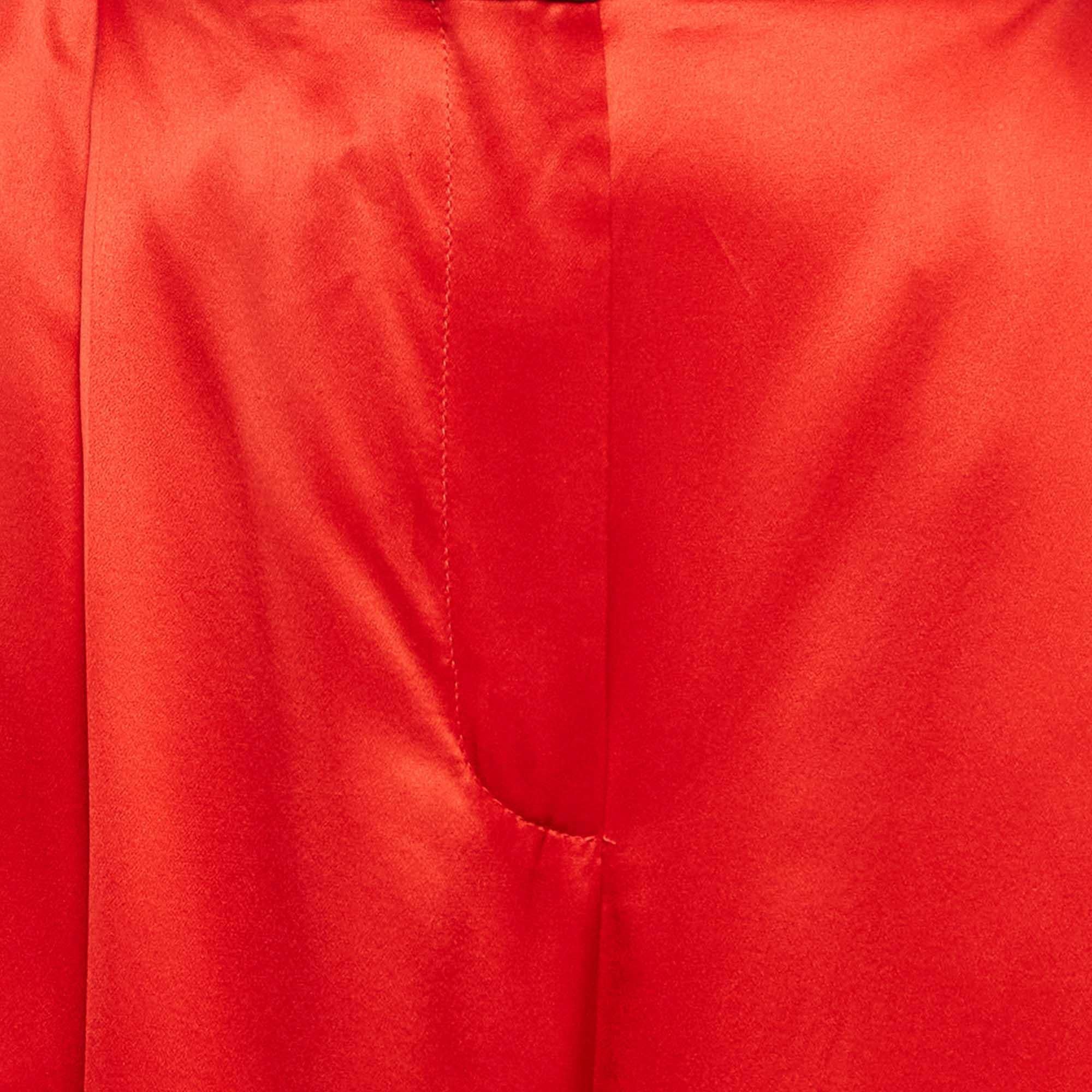 Rouge Alexander McQueen Pantalon large en satin de soie rouge L en vente