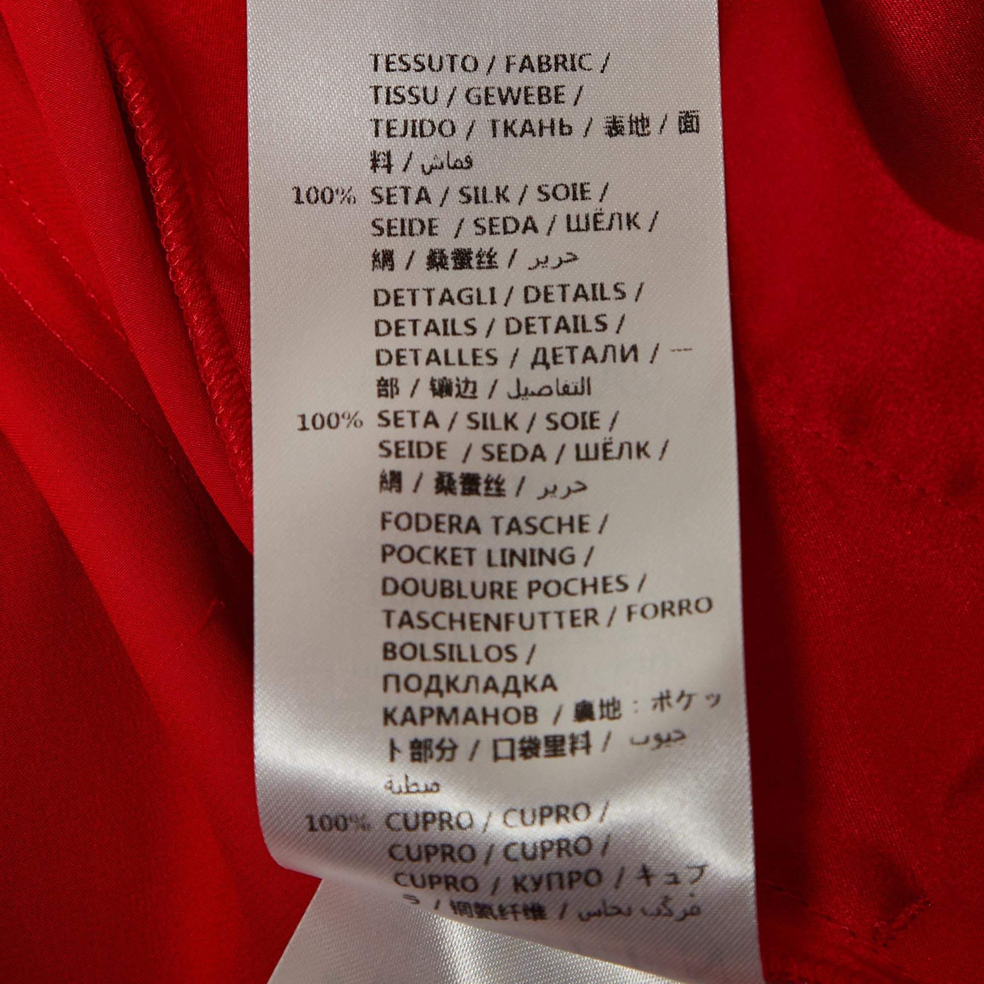 Alexander McQueen Pantalon large en satin de soie rouge L en vente 1