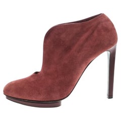 Alexander McQueen Red Suede Ankle Boots Size 37.5