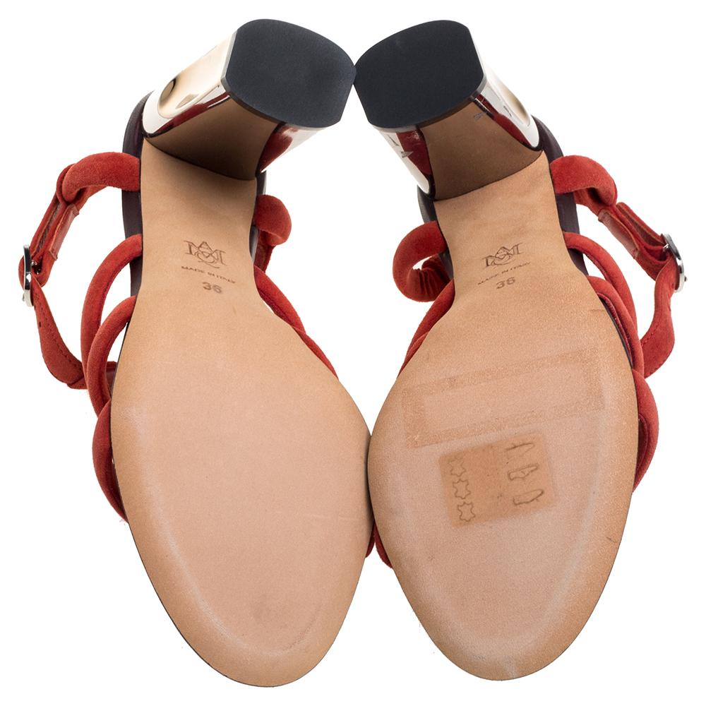 Alexander McQueen Red Suede Block Heel Strappy Sandals Size 36 In New Condition In Dubai, Al Qouz 2