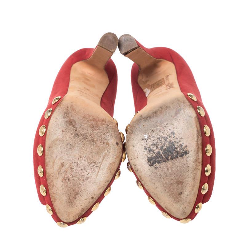 Alexander McQueen Red Suede Skull Embellished Peep Toe Pumps Size 36 2