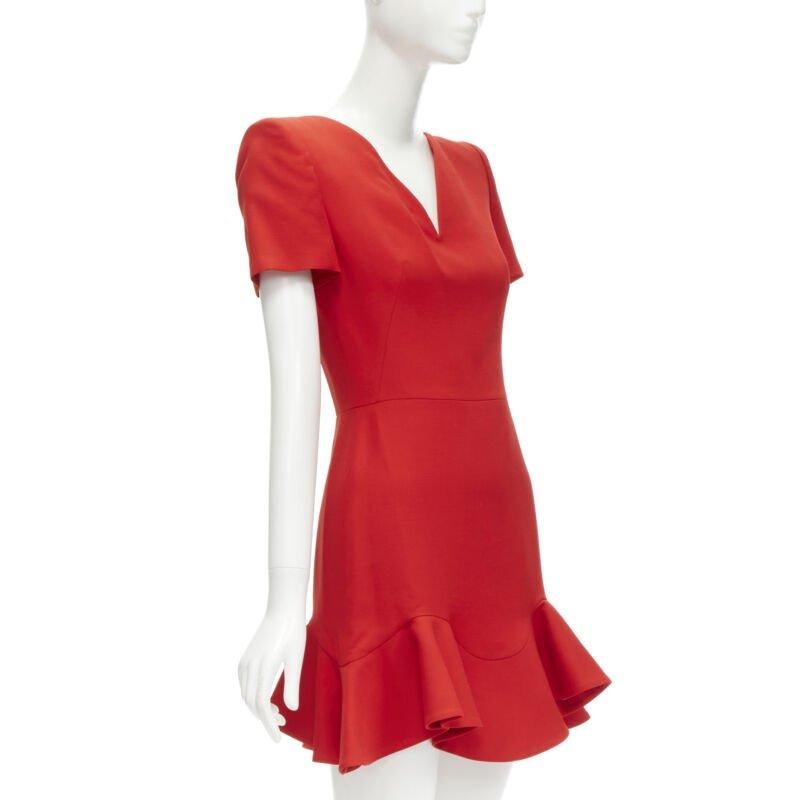Rouge ALEXANDER MCQUEEN - Robe à ourlet volant à col tulipe en crêpe de laine rouge IT38 XS en vente