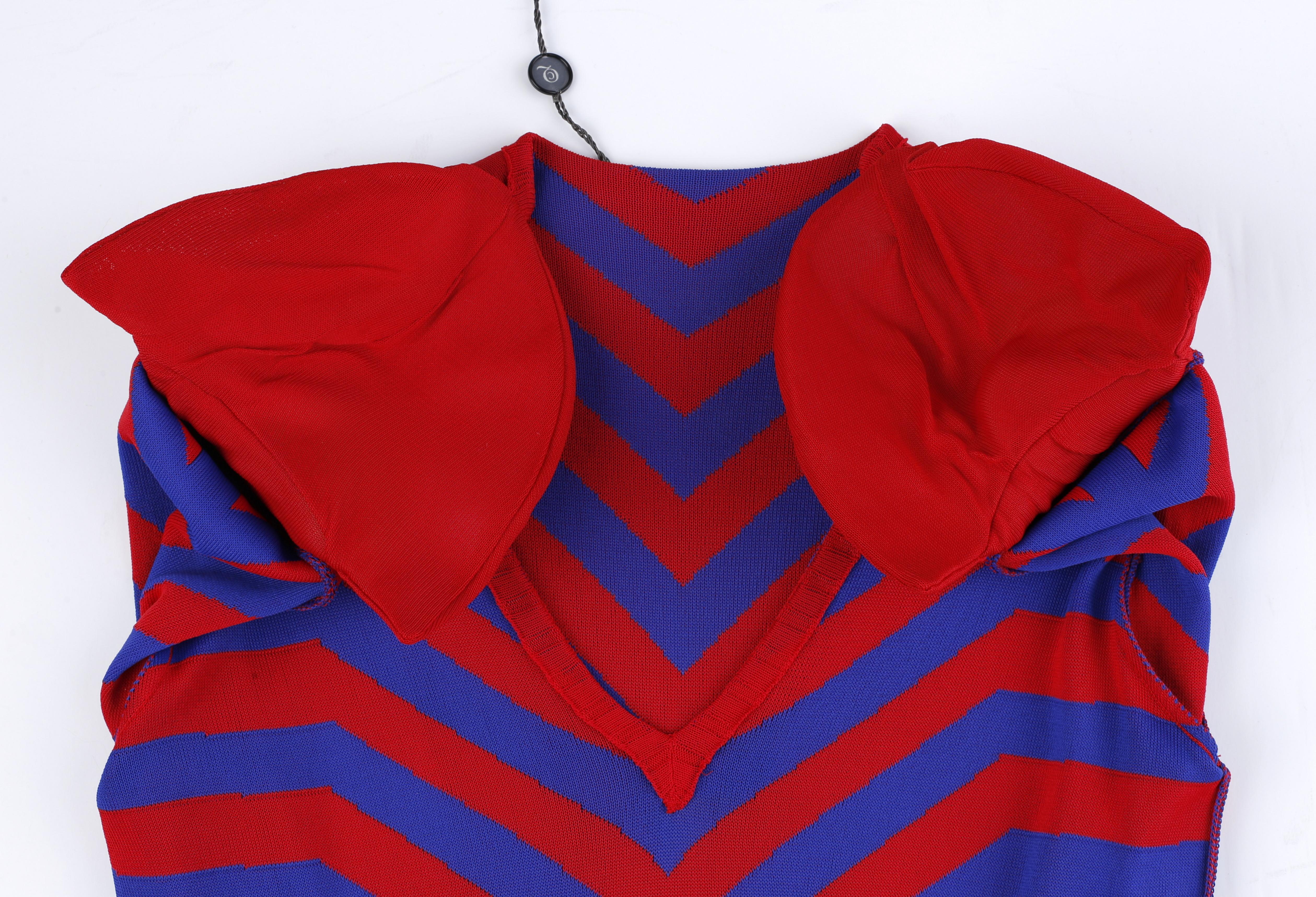 Alexander McQueen Resort 2010 - Robe à manches longues Op Art à rayures géométriques rouges et bleues en vente 4