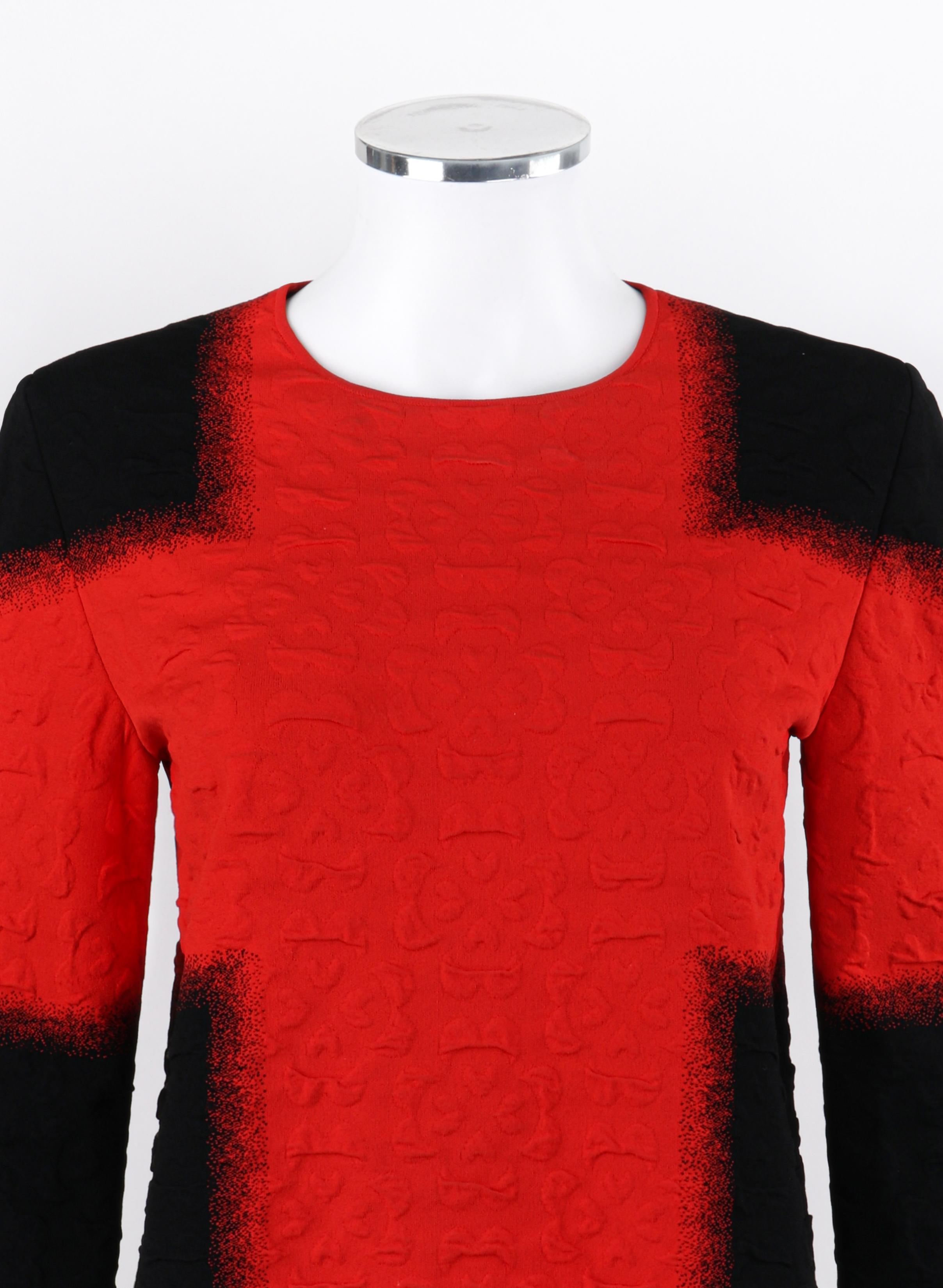 Women's ALEXANDER McQUEEN Resort 2015 Black Red Embossed Stretch Knit Colorblock Top  For Sale