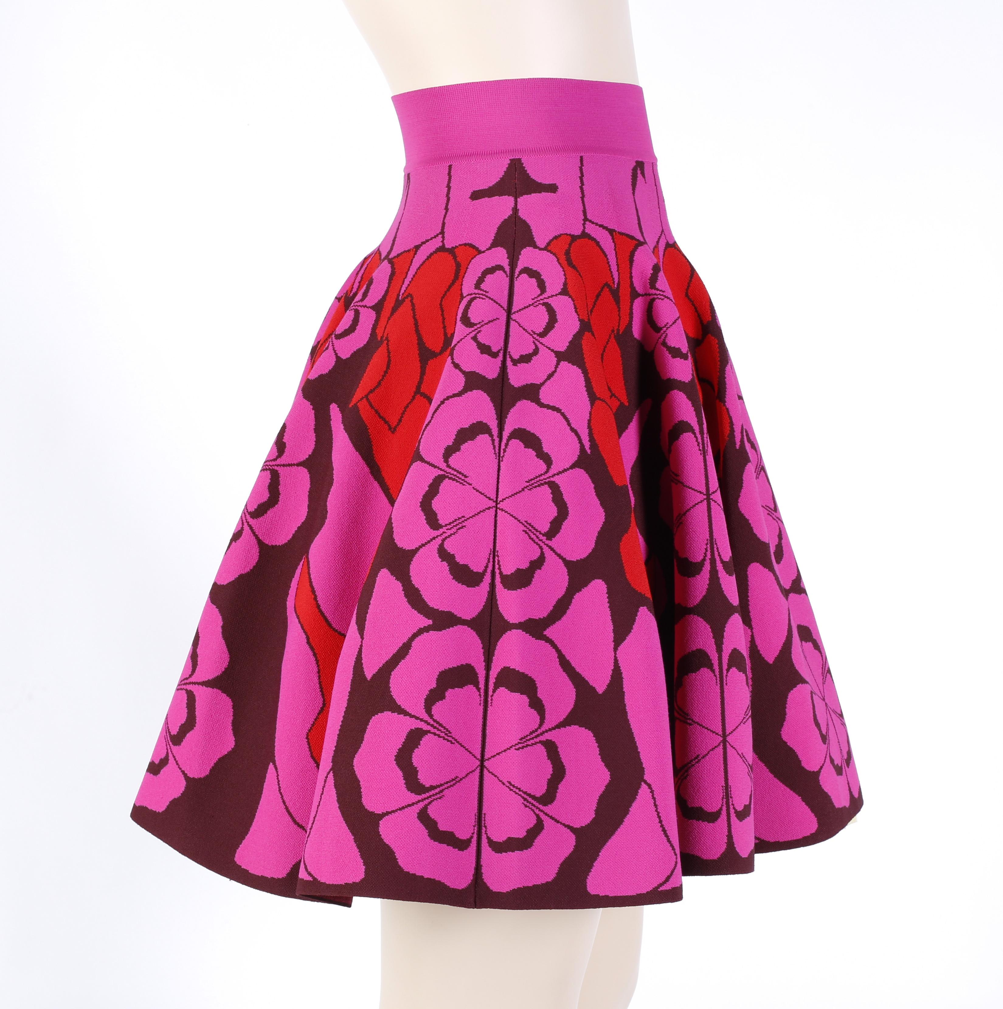 Red Alexander McQueen Resort 2015 Flower Kaleidoscope Pleated Flair Mini Skirt XS For Sale