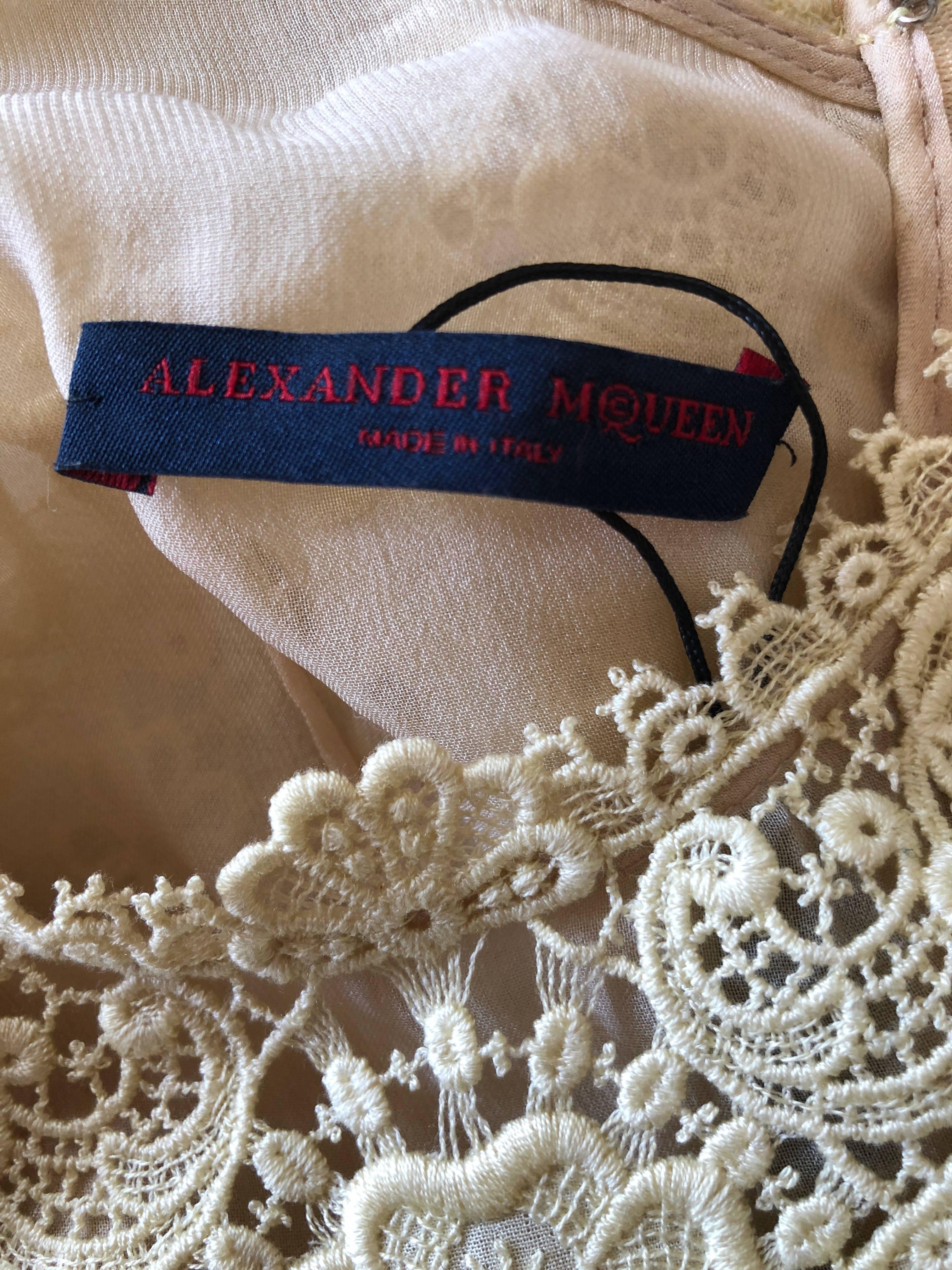 Alexander McQueen Romantic Butter Yellow Guipure Lace Dress 2004 For Sale 6