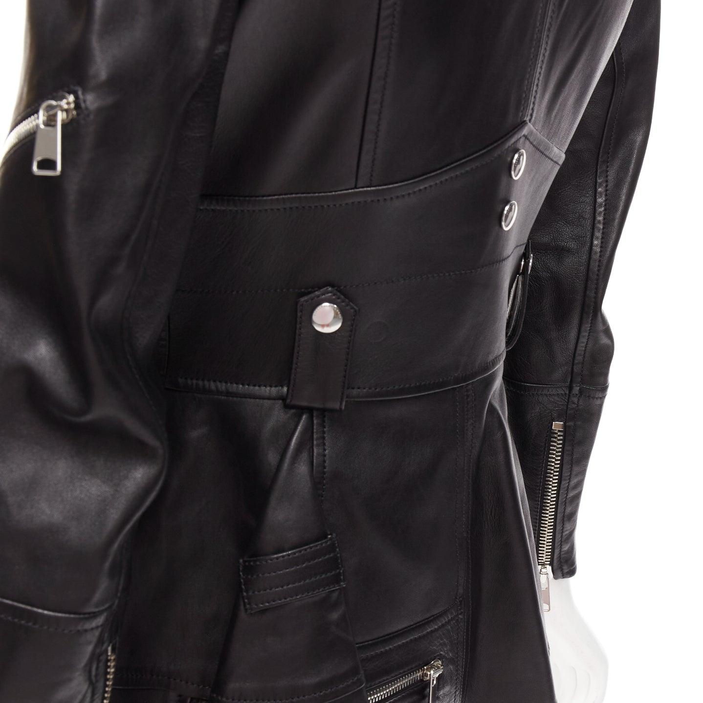 Alexander McQueen Giacca biker in pelle nera con zip e orlo asimmetrico IT38 XS in vendita 3