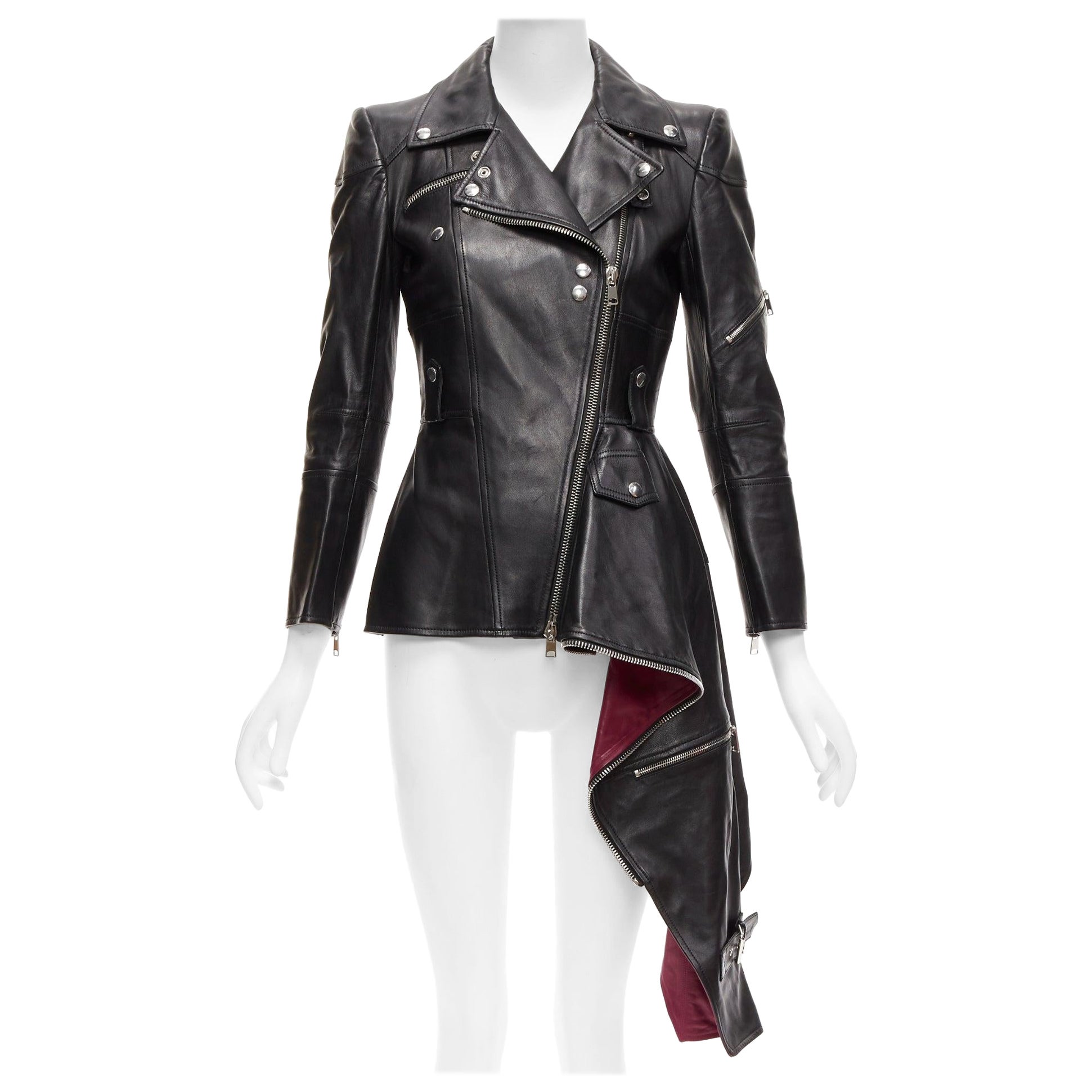 Alexander McQueen Giacca biker in pelle nera con zip e orlo asimmetrico IT38 XS