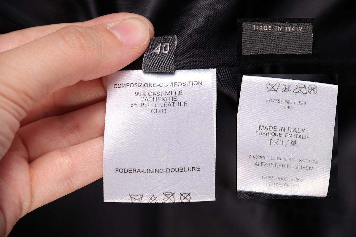 Alexander McQueen Runway Piece, Fall/Winter 2003 In condizioni buone in vendita a Алматинский Почтамт, KZ