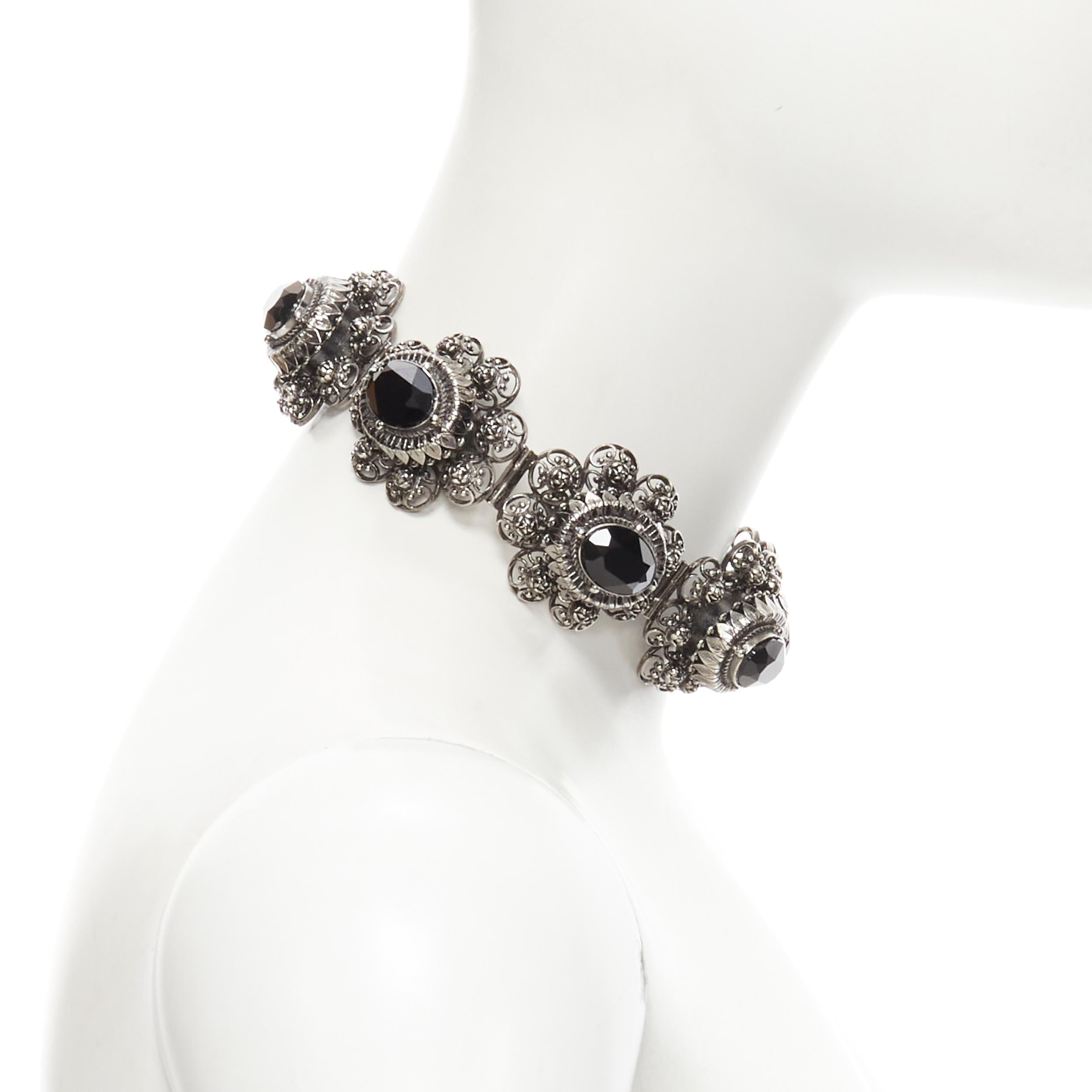 ALEXANDER MCQUEEN Laufsteg Rose Choker Halskette aus Rotguss-Silber mit schwarzem Juwelen im Zustand „Hervorragend“ im Angebot in Hong Kong, NT