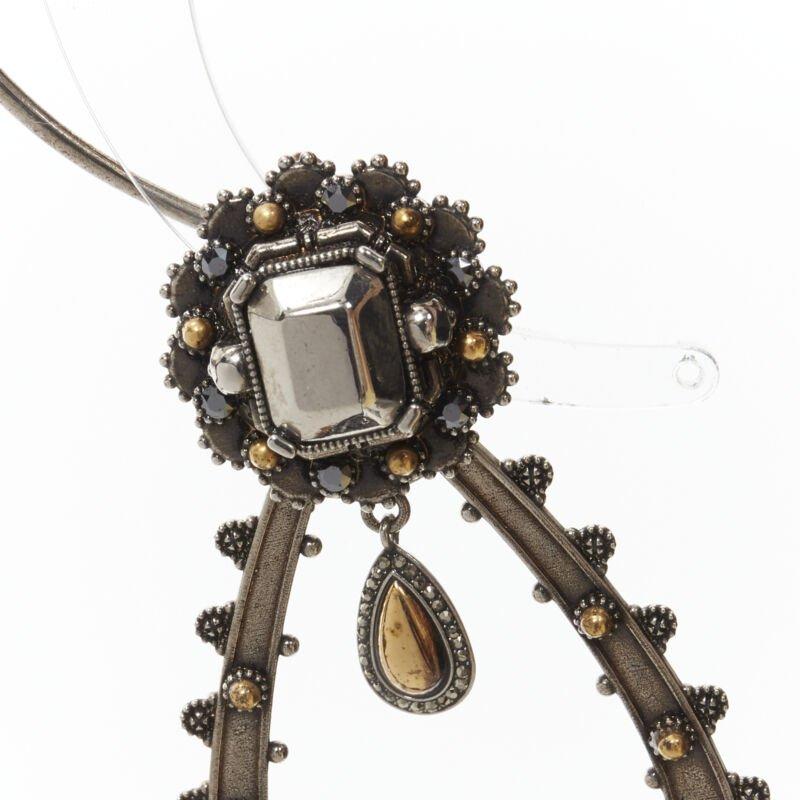 ALEXANDER McQueen Orecchino a goccia in argento con strass, orecchino statement ALEXANDER McQueen in vendita 1