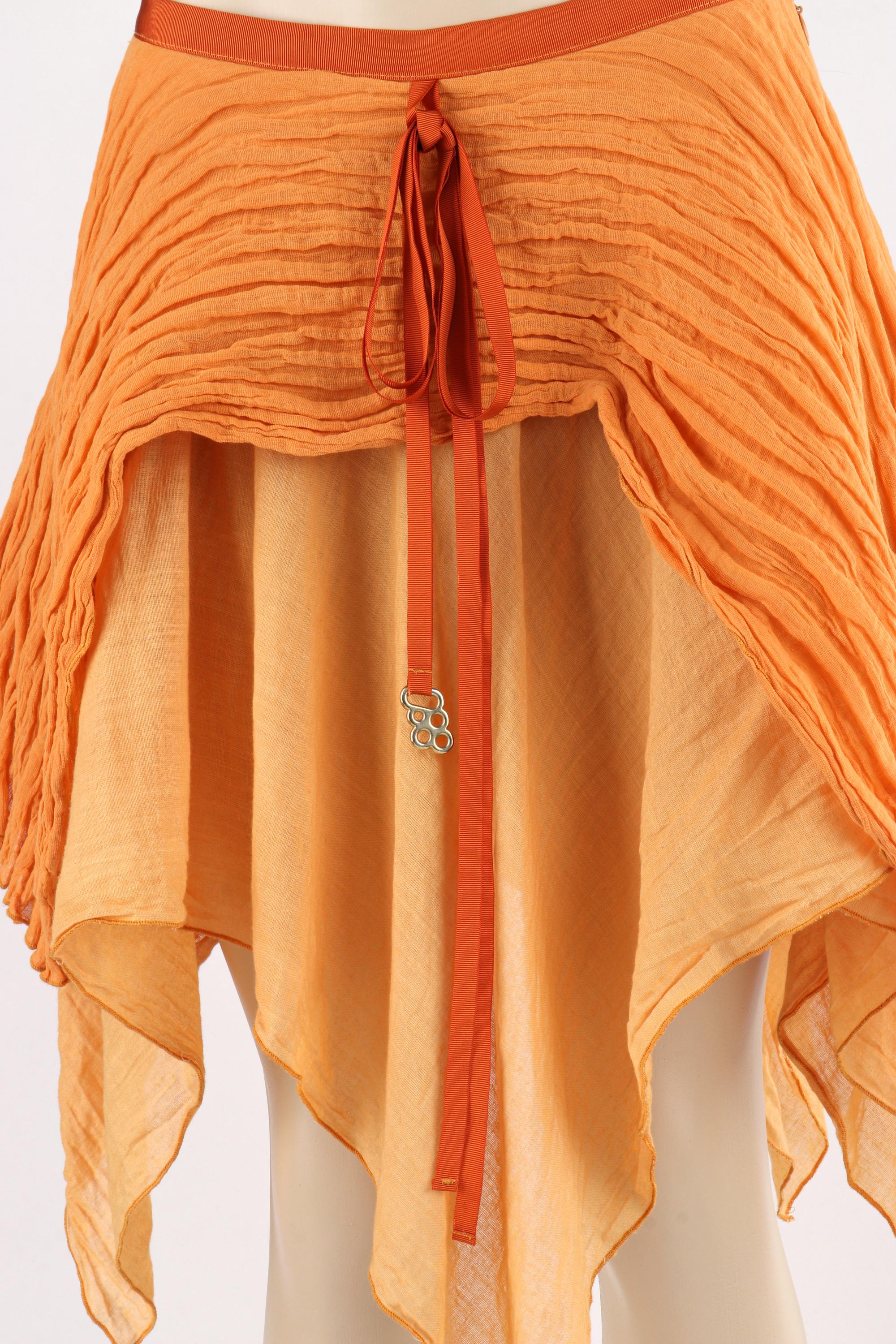 ALEXANDER McQUEEN S/S 1995 Two Toned Orange Layered Asymmetric Ruffled Skirt  In Excellent Condition For Sale In Thiensville, WI